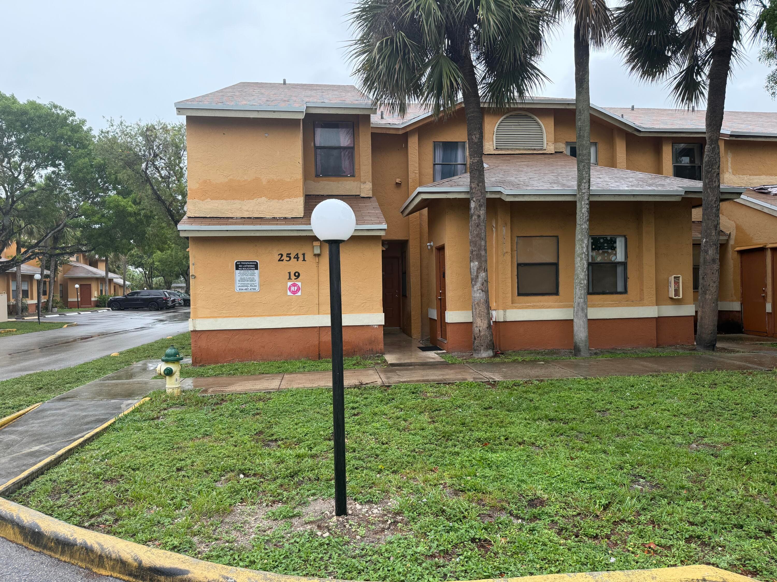 2541 NW 56th Avenue 1-19, Lauderhill, FL 33313