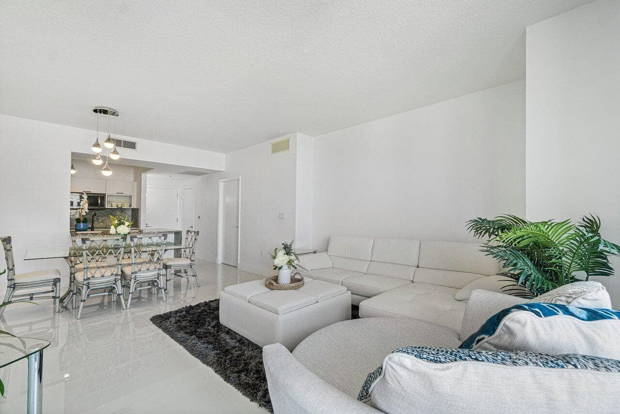 550 Okeechobee Boulevard 1809, West Palm Beach, FL 33401 9