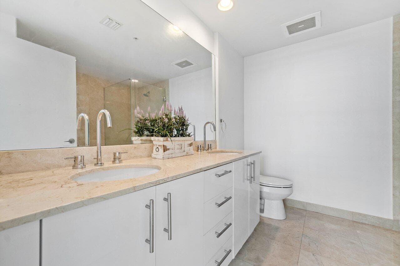 550 Okeechobee Boulevard 1809, West Palm Beach, FL 33401 20