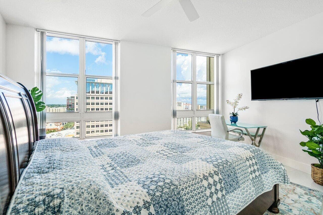 550 Okeechobee Boulevard 1809, West Palm Beach, FL 33401 23