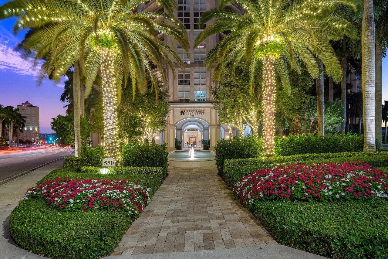550 Okeechobee Boulevard 1809, West Palm Beach, FL 33401 35