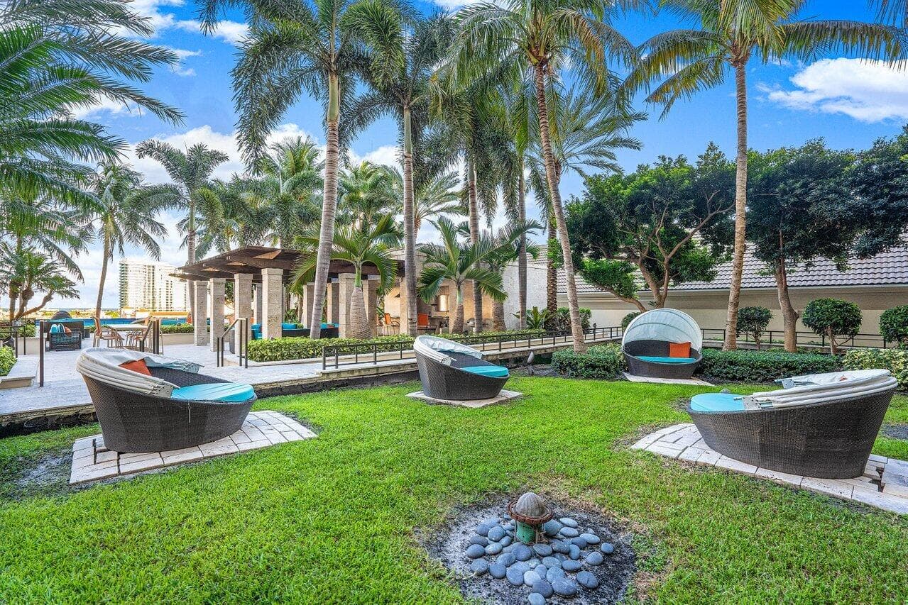 550 Okeechobee Boulevard 1809, West Palm Beach, FL 33401 54