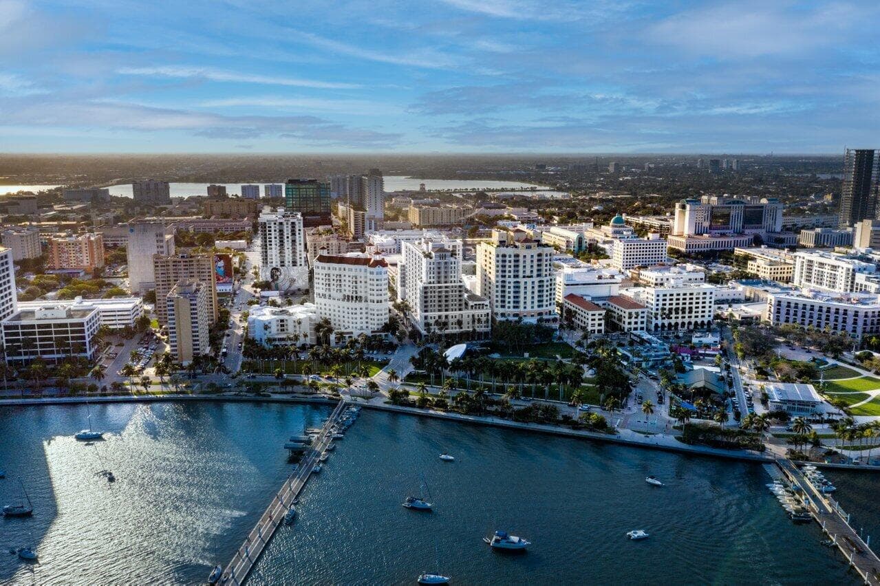 550 Okeechobee Boulevard 1809, West Palm Beach, FL 33401 100