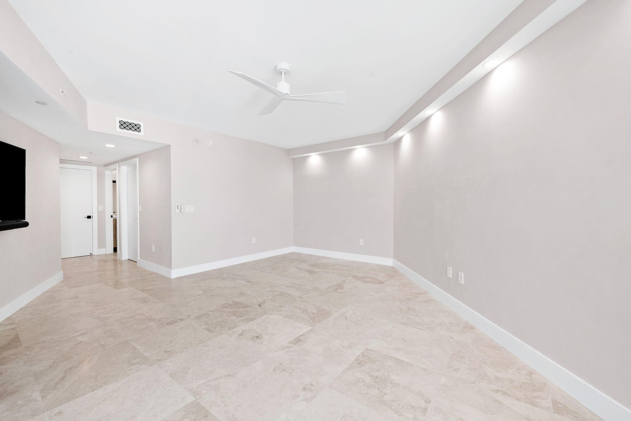 3101 S Ocean Drive 1807, Hollywood, FL 33019 15