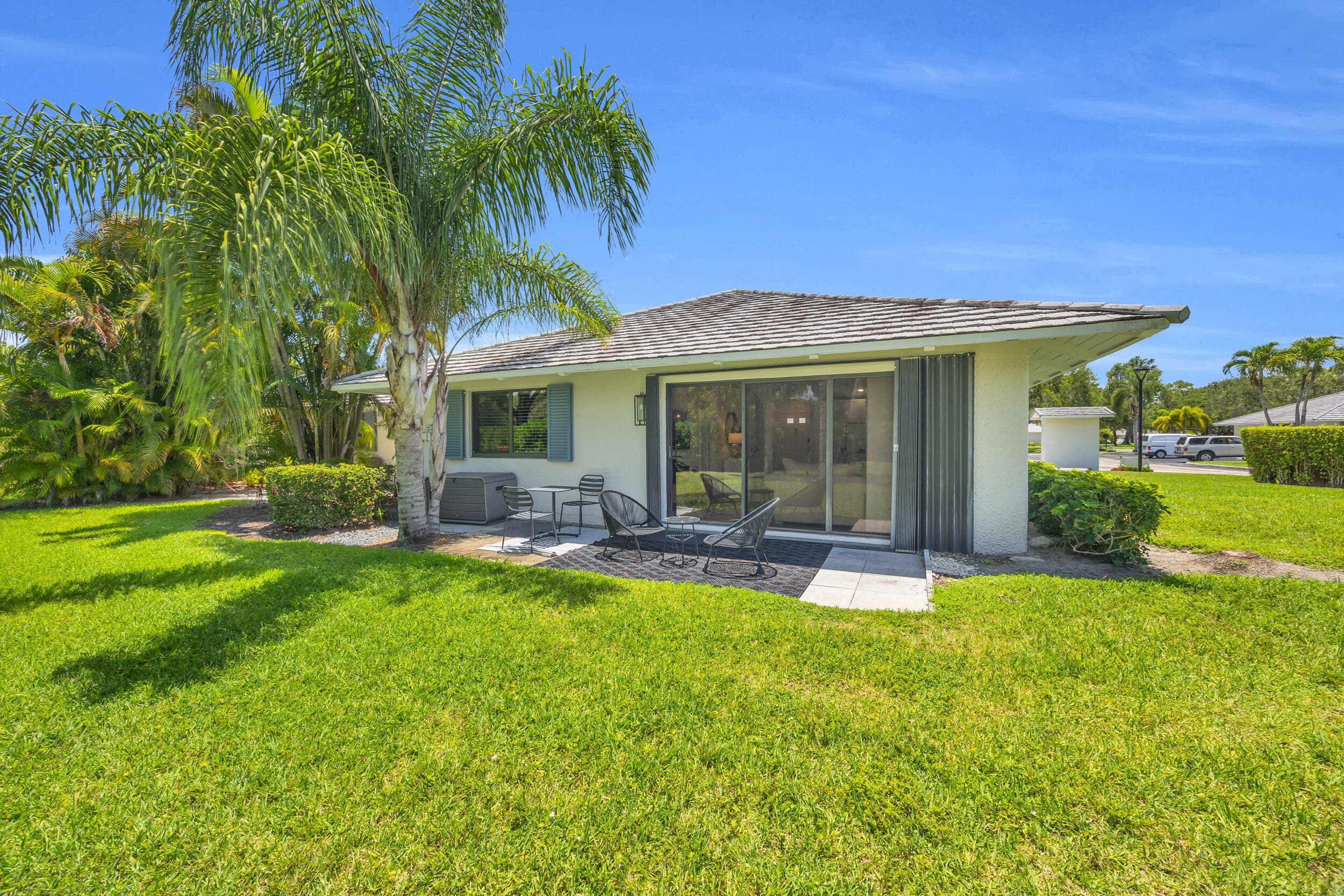 836 Club Drive, Palm Beach Gardens, FL 33418 32