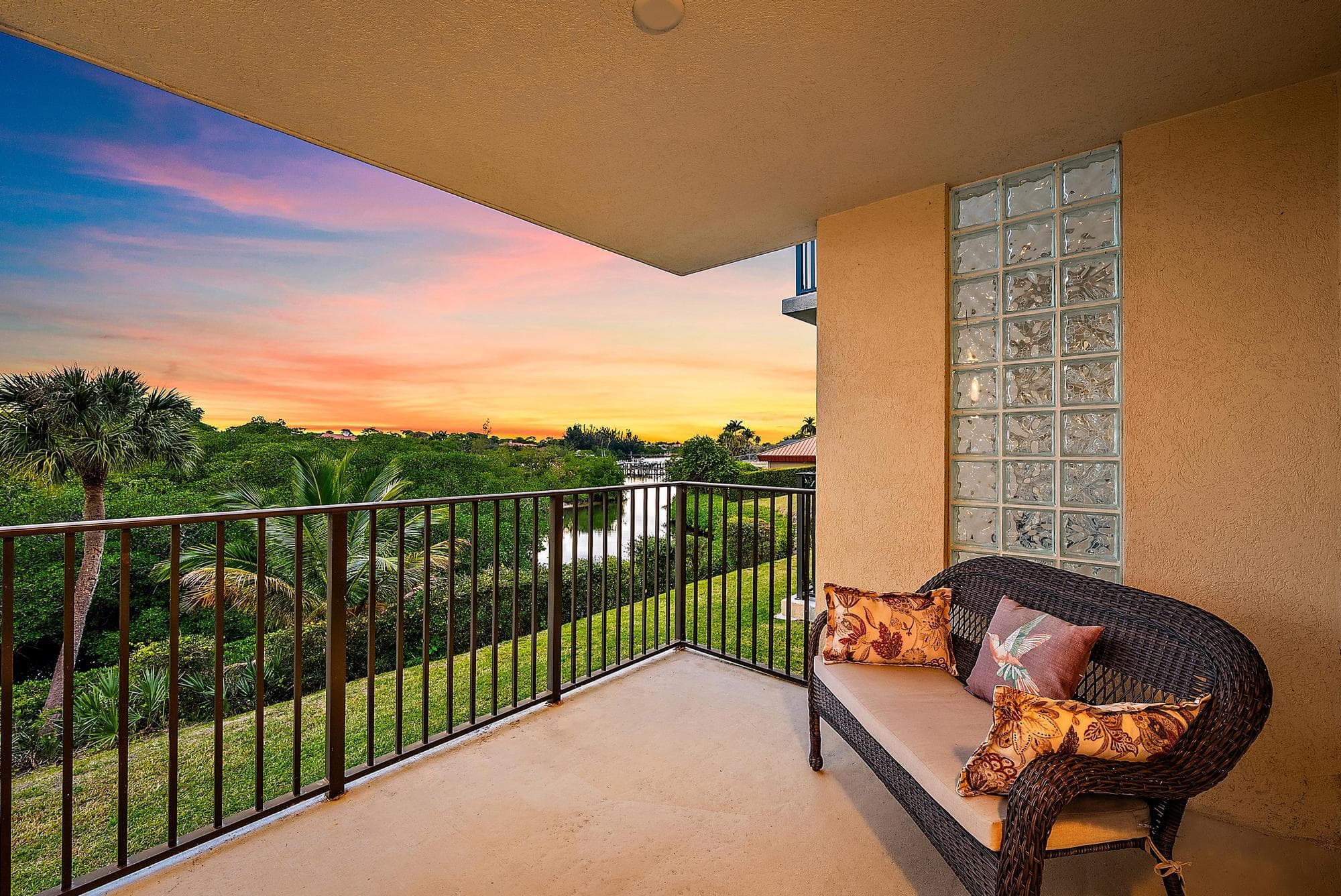 1701 Marina Isle Way 202, Jupiter, FL 33477 3