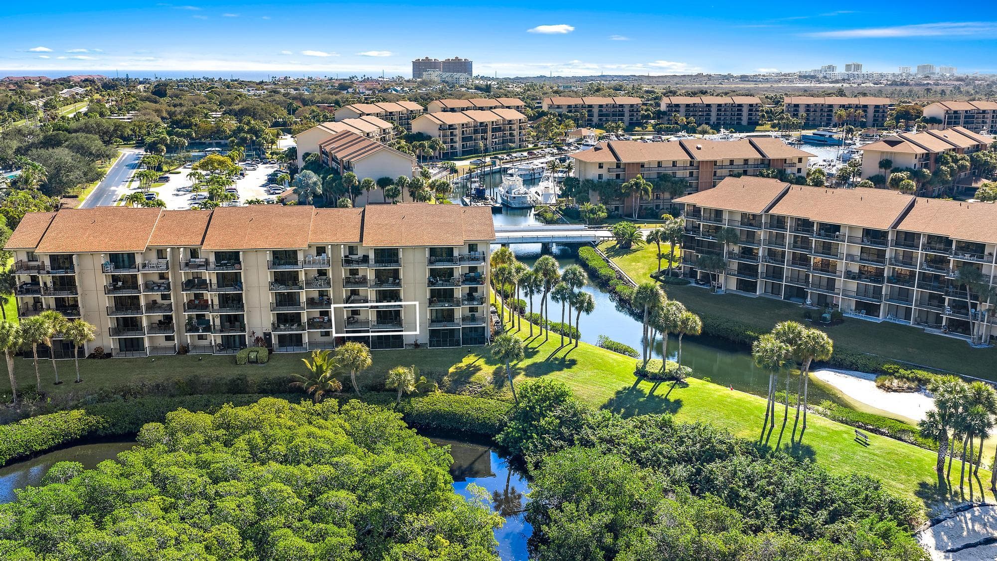 1701 Marina Isle Way 202, Jupiter, FL 33477 34
