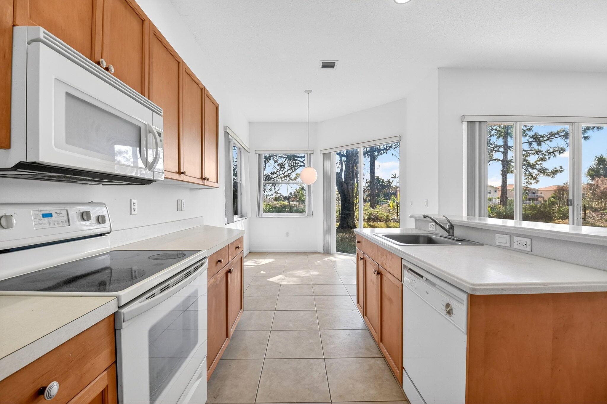 2431 Westmont Drive, Royal Palm Beach, FL 33411 21