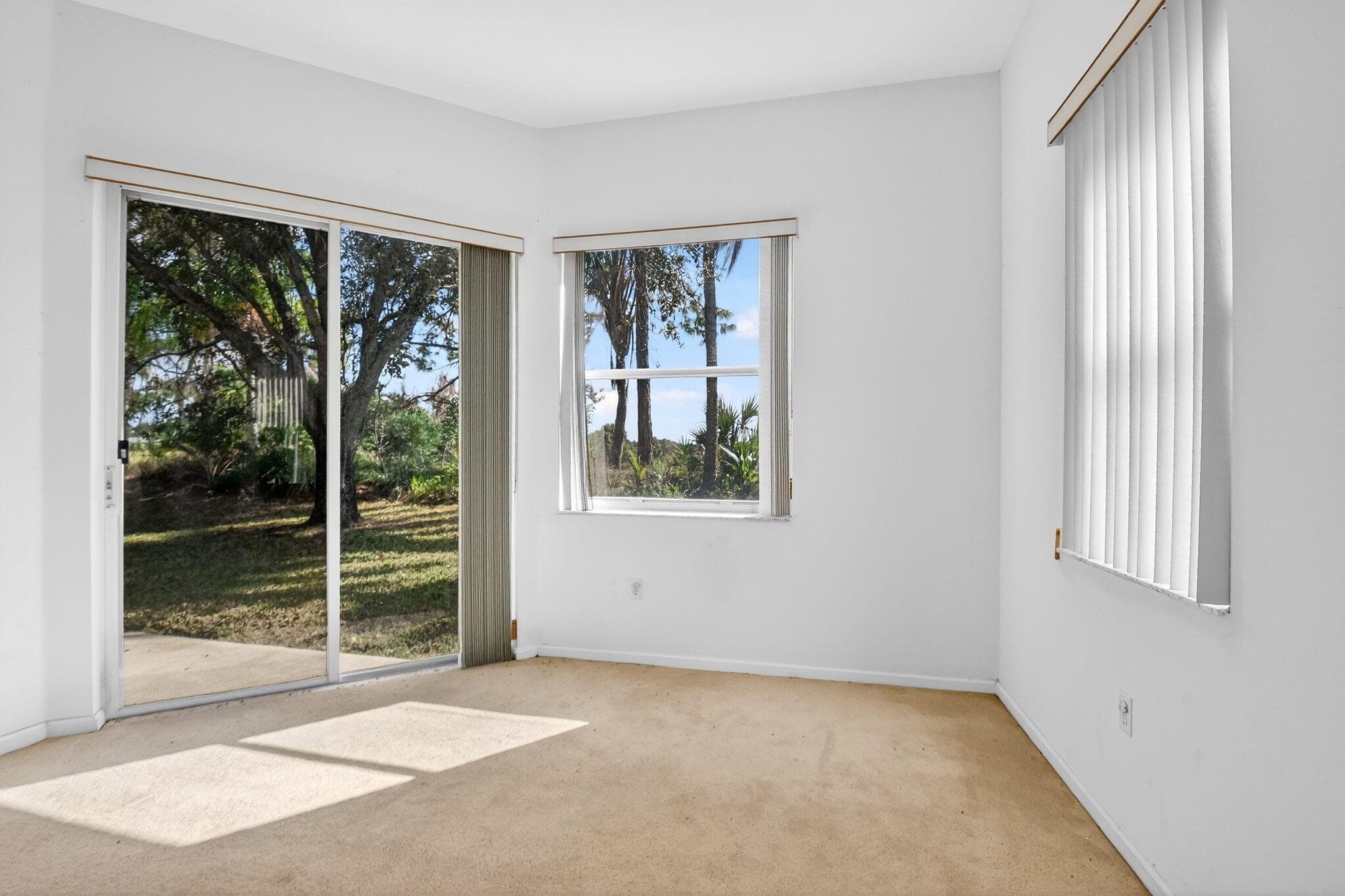 2431 Westmont Drive, Royal Palm Beach, FL 33411 26