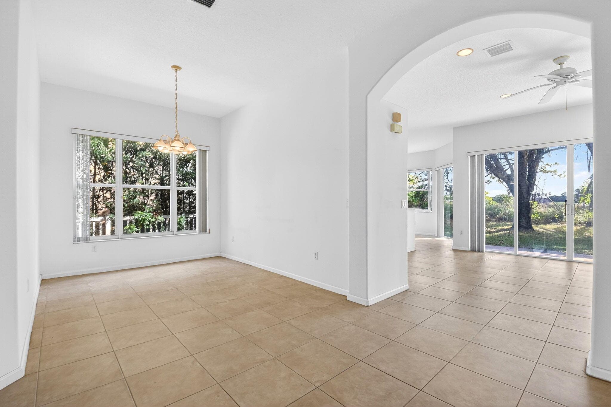2431 Westmont Drive, Royal Palm Beach, FL 33411 10