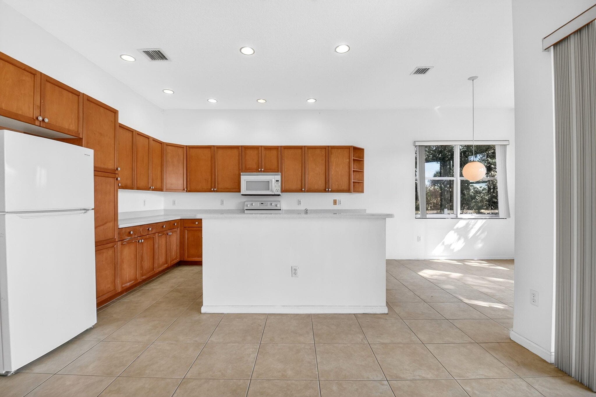 2431 Westmont Drive, Royal Palm Beach, FL 33411 16