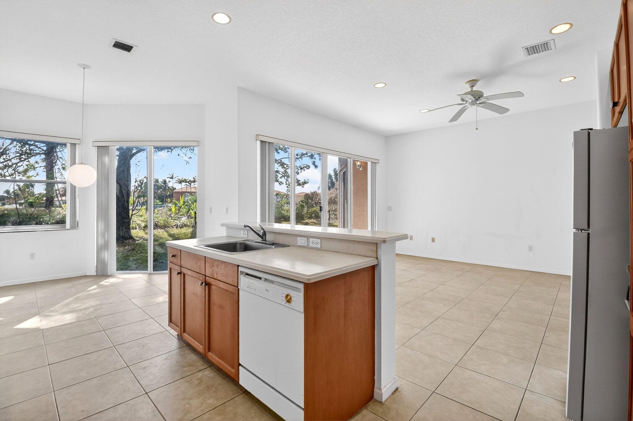 2431 Westmont Drive, Royal Palm Beach, FL 33411 20