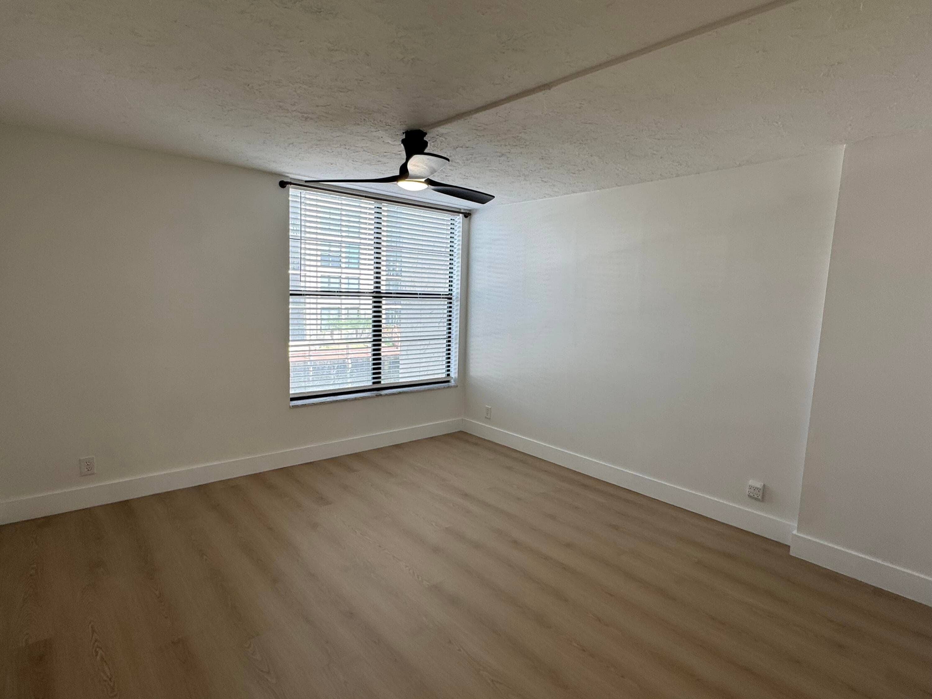12 Royal Palm Way 2050, Boca Raton, FL 33432 8