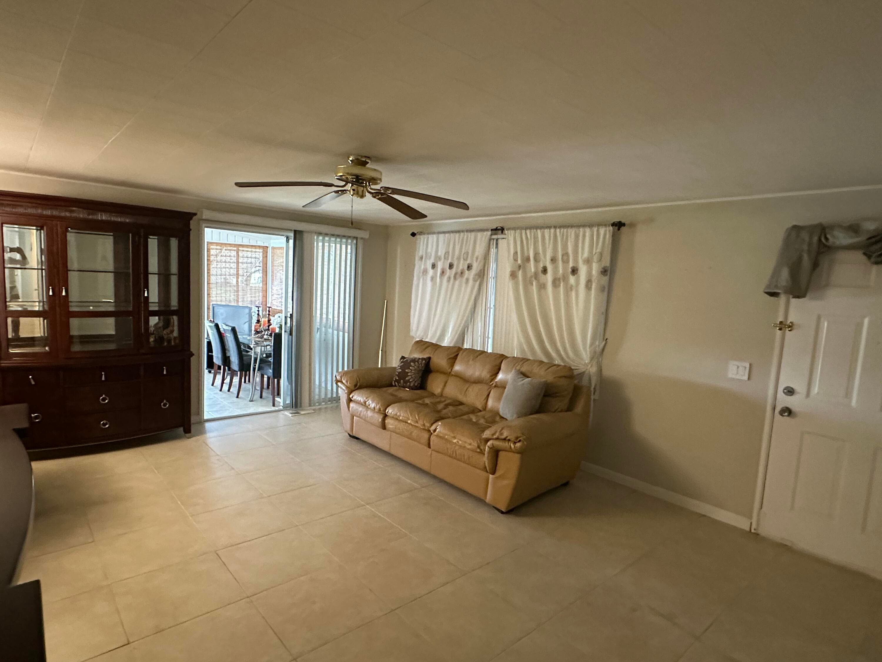 8261 E Club Road, Boca Raton, FL 33433 16