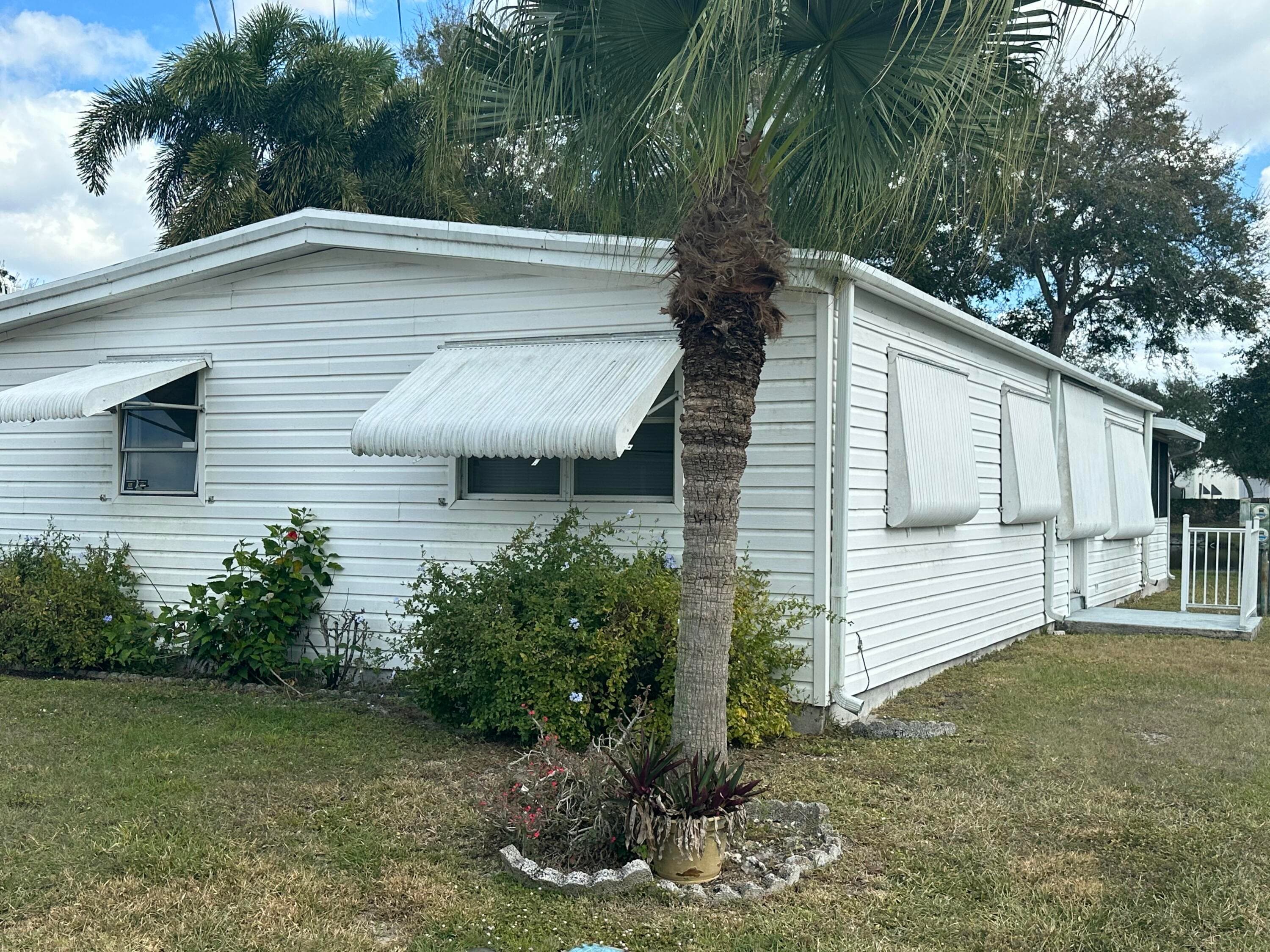 8261 E Club Road, Boca Raton, FL 33433 7