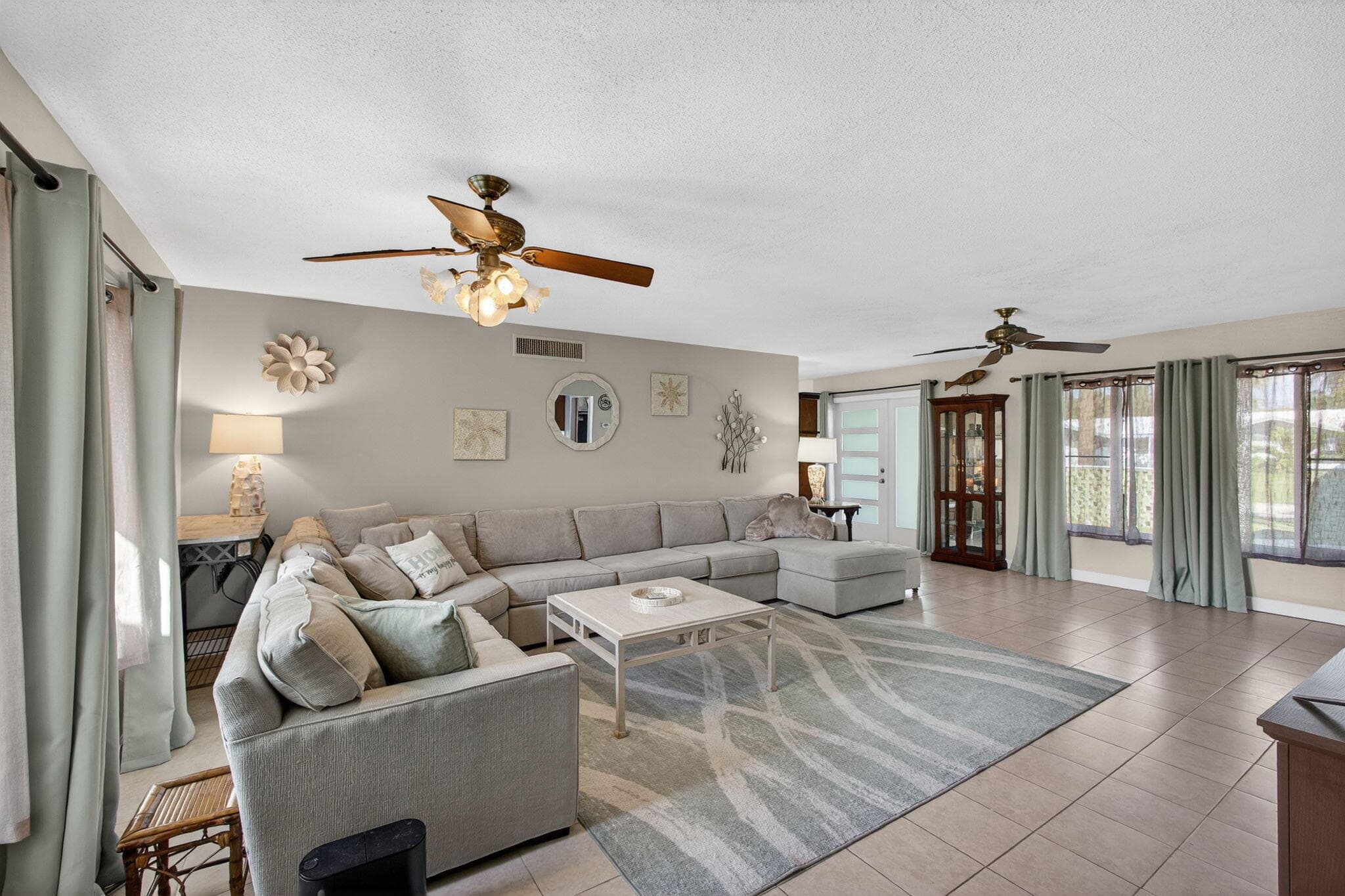 3646 Cypress Street, Palm Beach Gardens, FL 33410 18