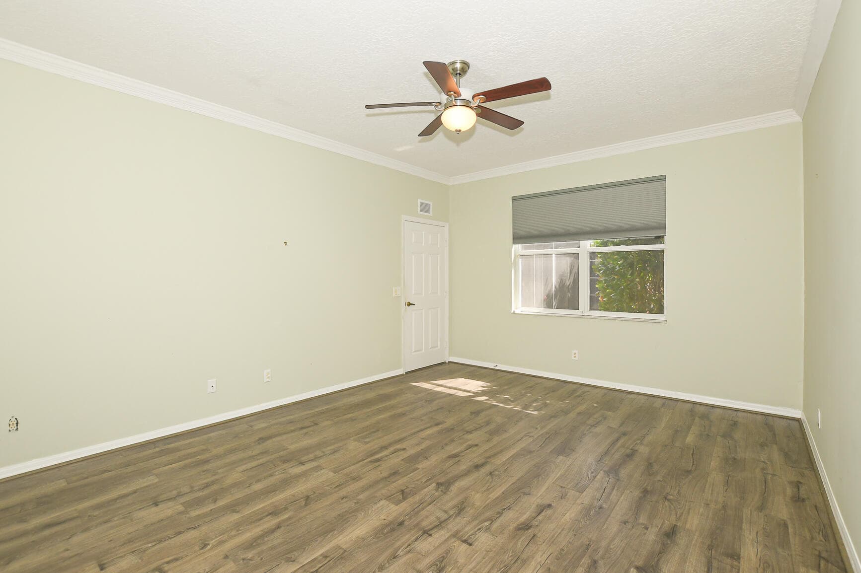 569 NW Cortina Lane, Port St. Lucie, FL 34986 32