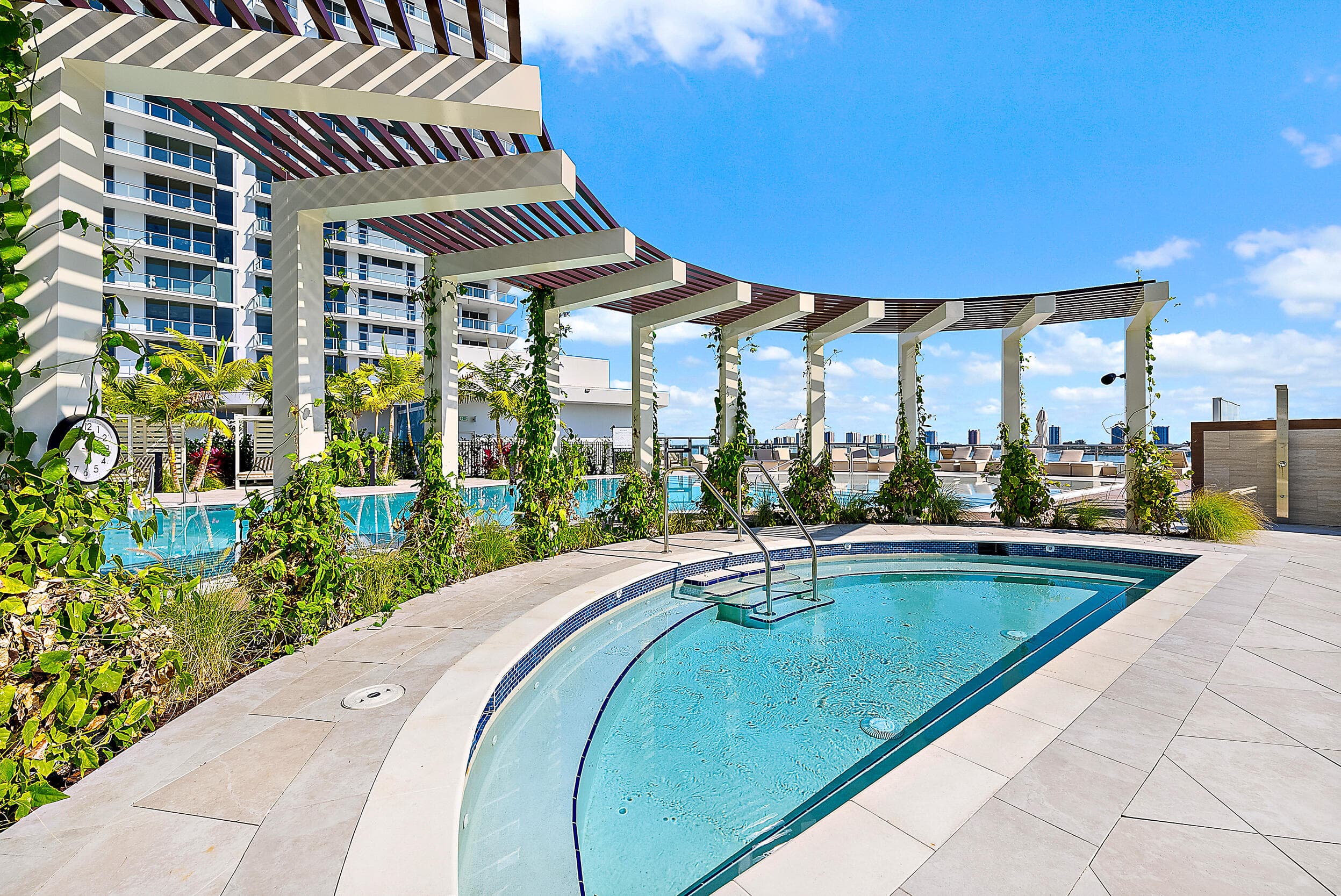 220 Lake Shore Drive N-1521, Lake Park, FL 33403 6