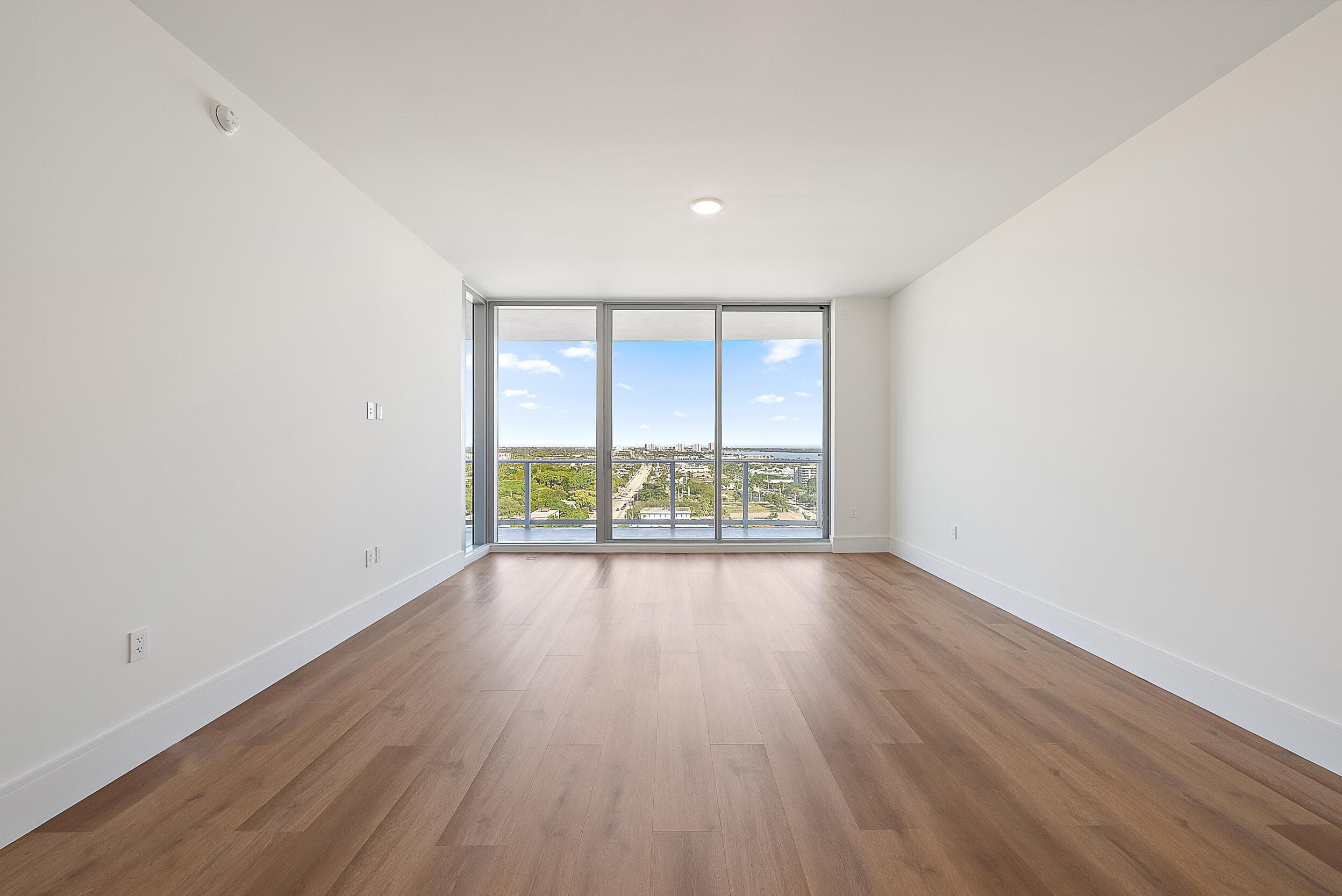 220 Lake Shore Drive N-1521, Lake Park, FL 33403 23