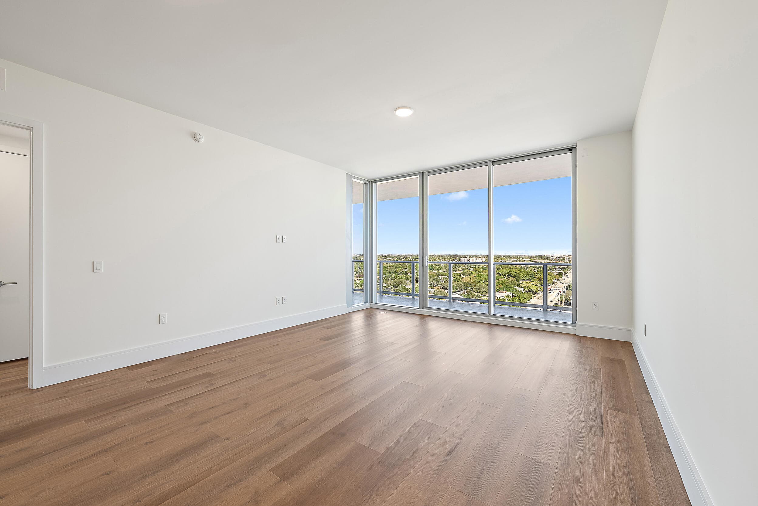220 Lake Shore Drive N-1521, Lake Park, FL 33403 20