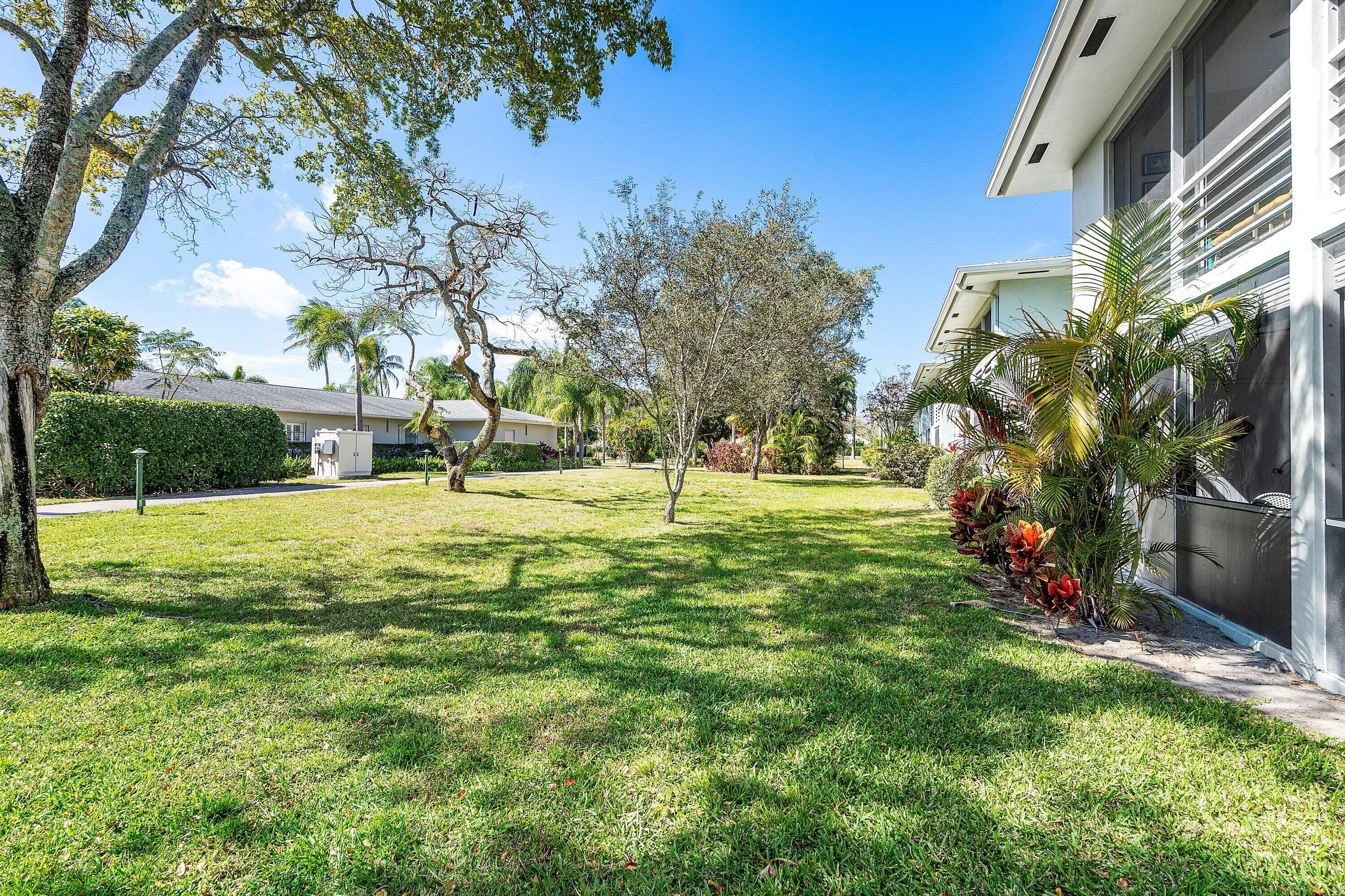 2440 SW 22nd Avenue 703, Delray Beach, FL 33445 30