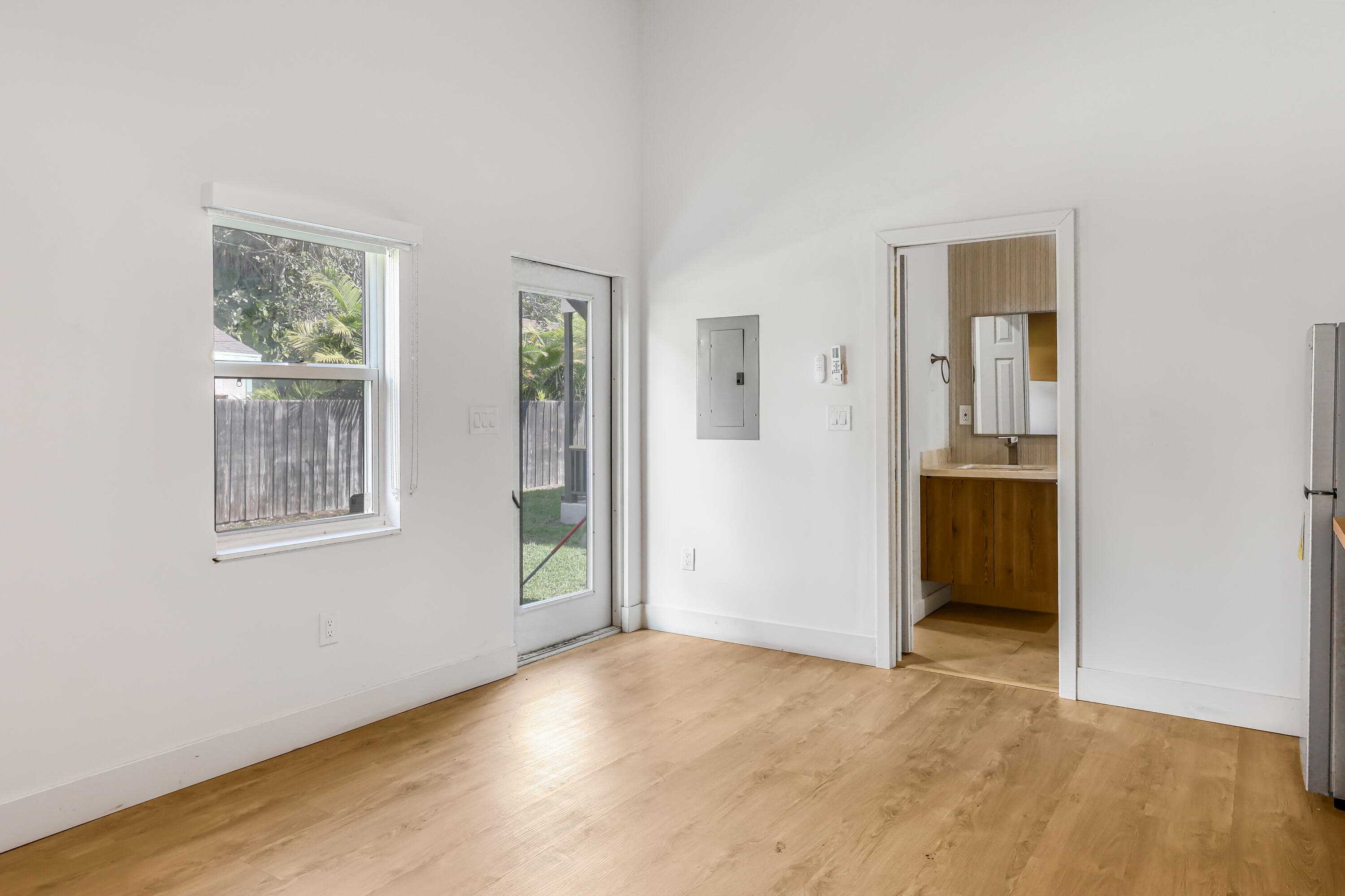 1125 N K Street, Lake Worth Beach, FL 33460 27