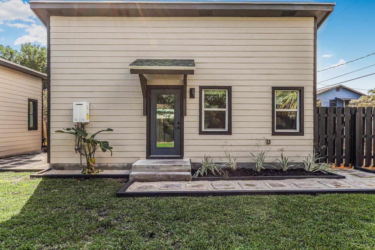 1125 N K Street, Lake Worth Beach, FL 33460 24