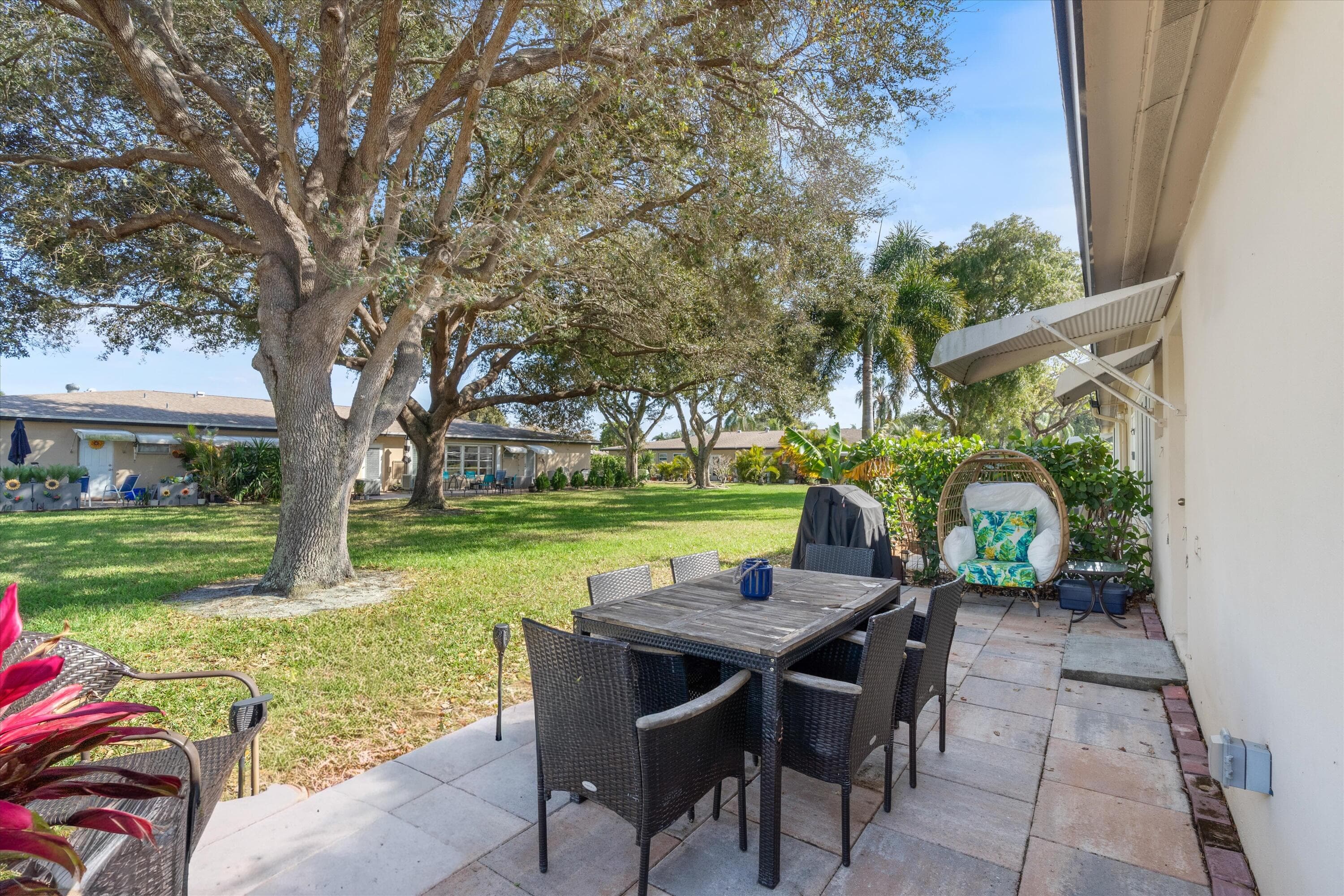 1022 Circle Drive A, Delray Beach, FL 33445 24
