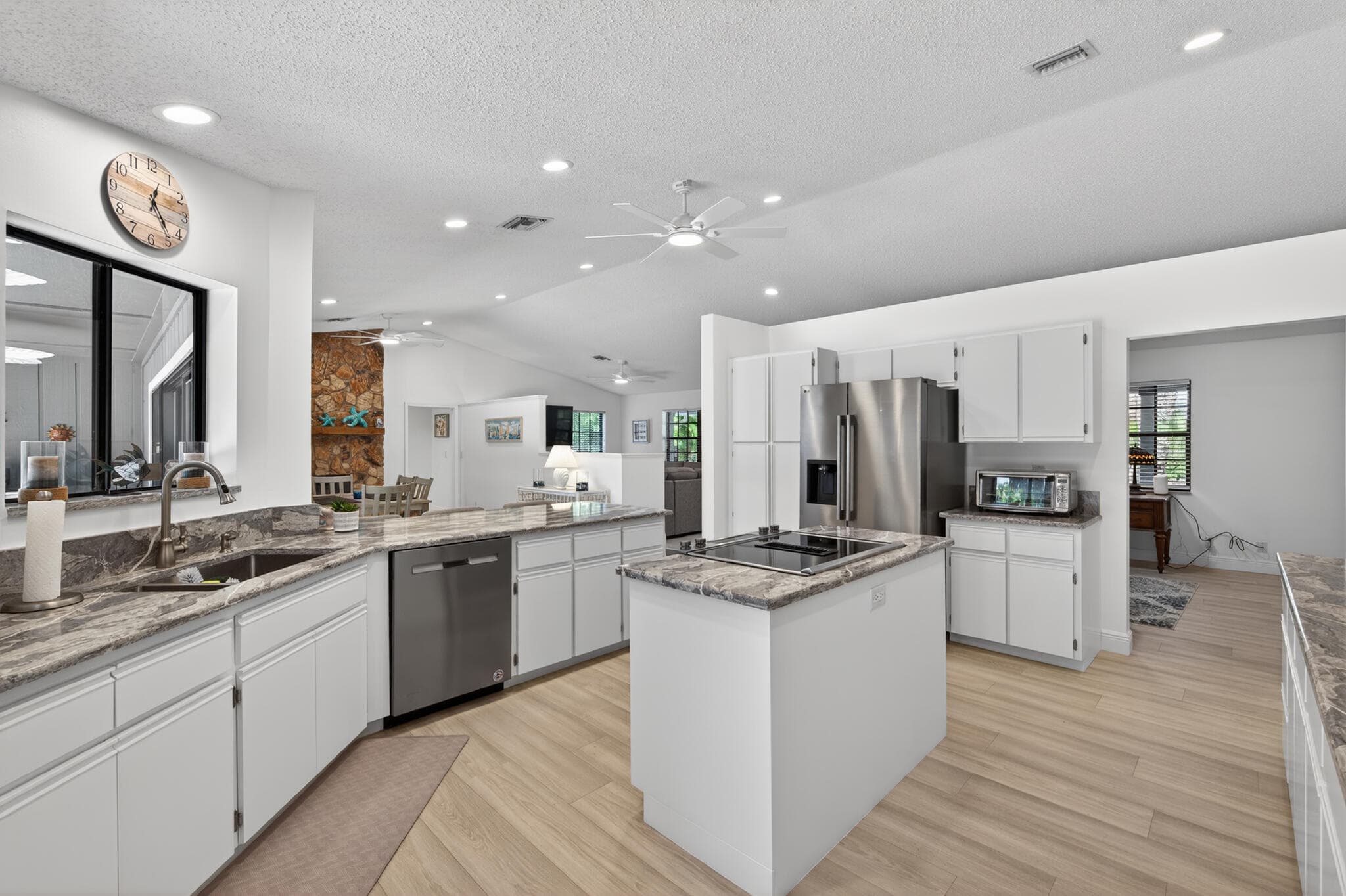 8166 N 155th Place, Palm Beach Gardens, FL 33418 5