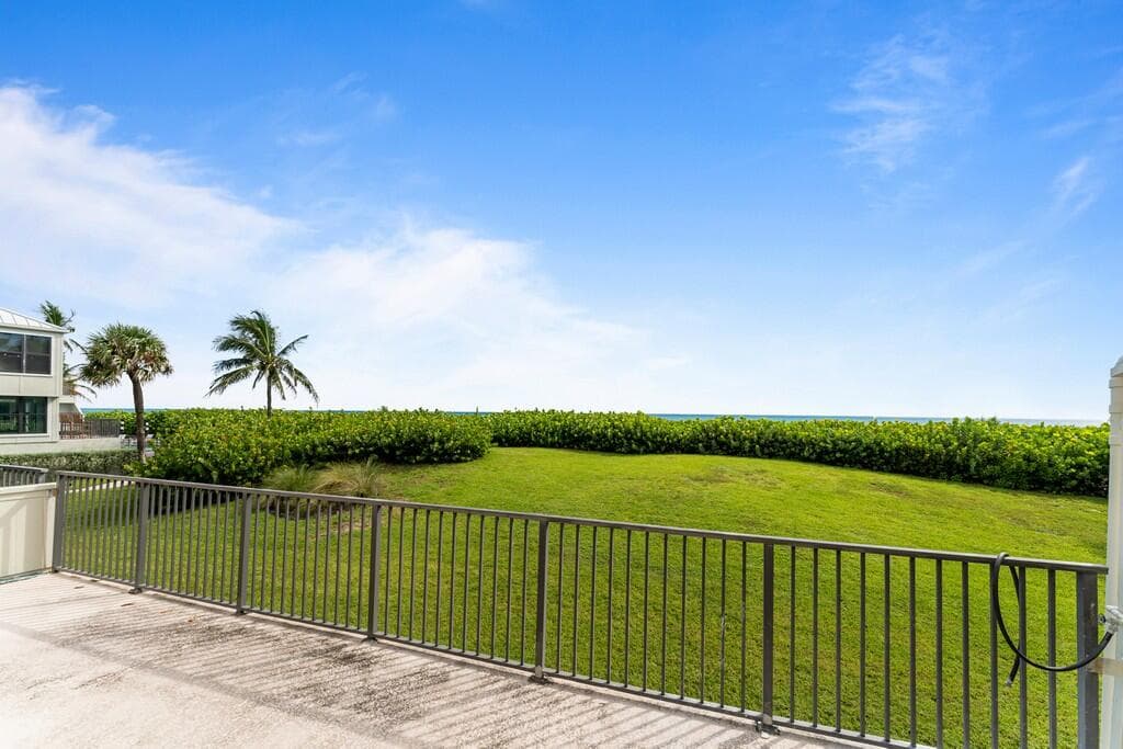 2051 NE Ocean Boulevard C13, Stuart, FL 34996 30