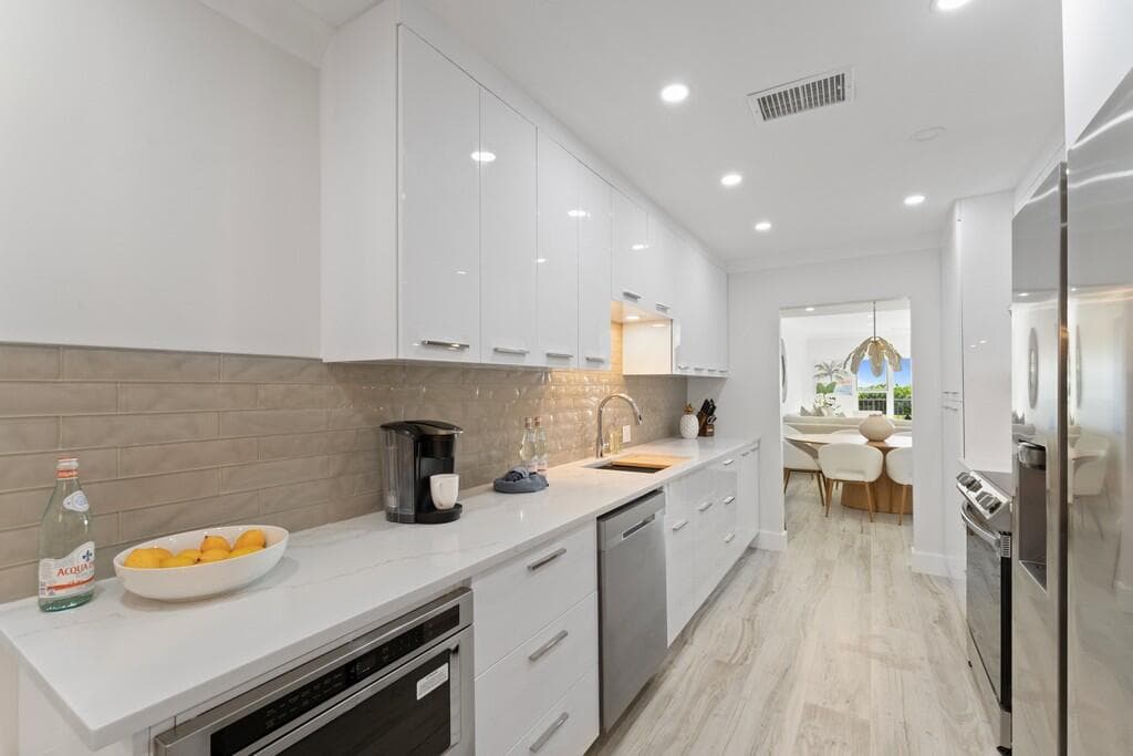 2051 NE Ocean Boulevard C13, Stuart, FL 34996 5