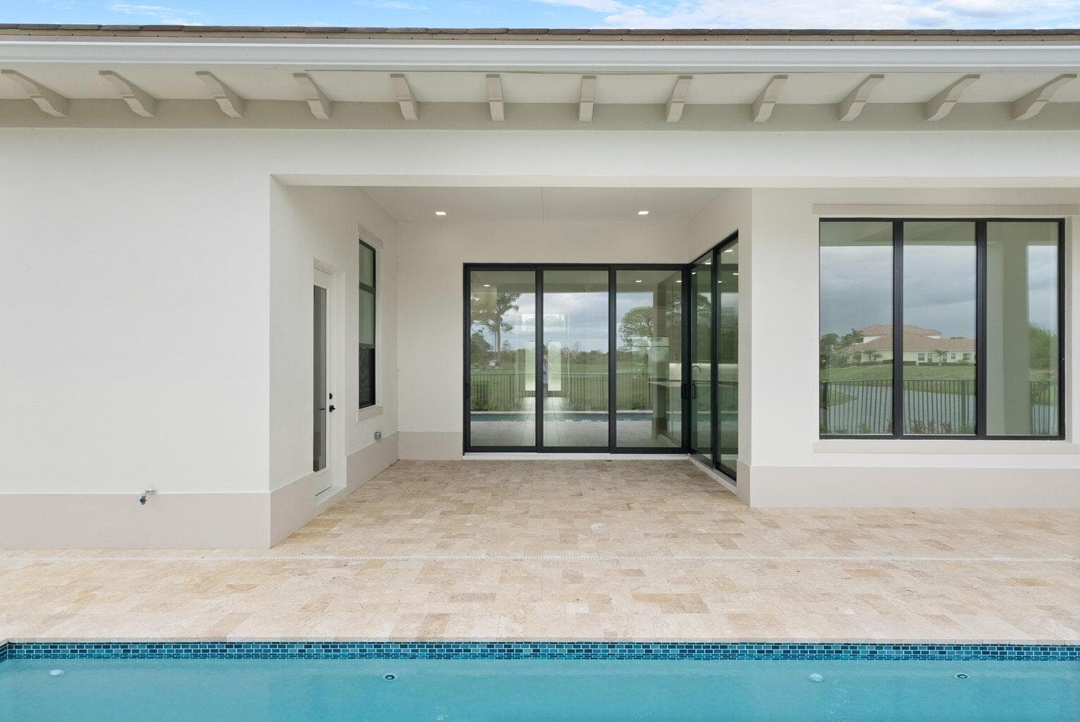 109 SE Via Verona, Port St. Lucie, FL 34984 44