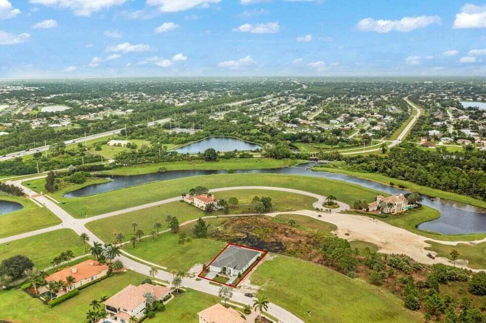 170 SE Rio Angelica, Port St. Lucie, FL 34984 95