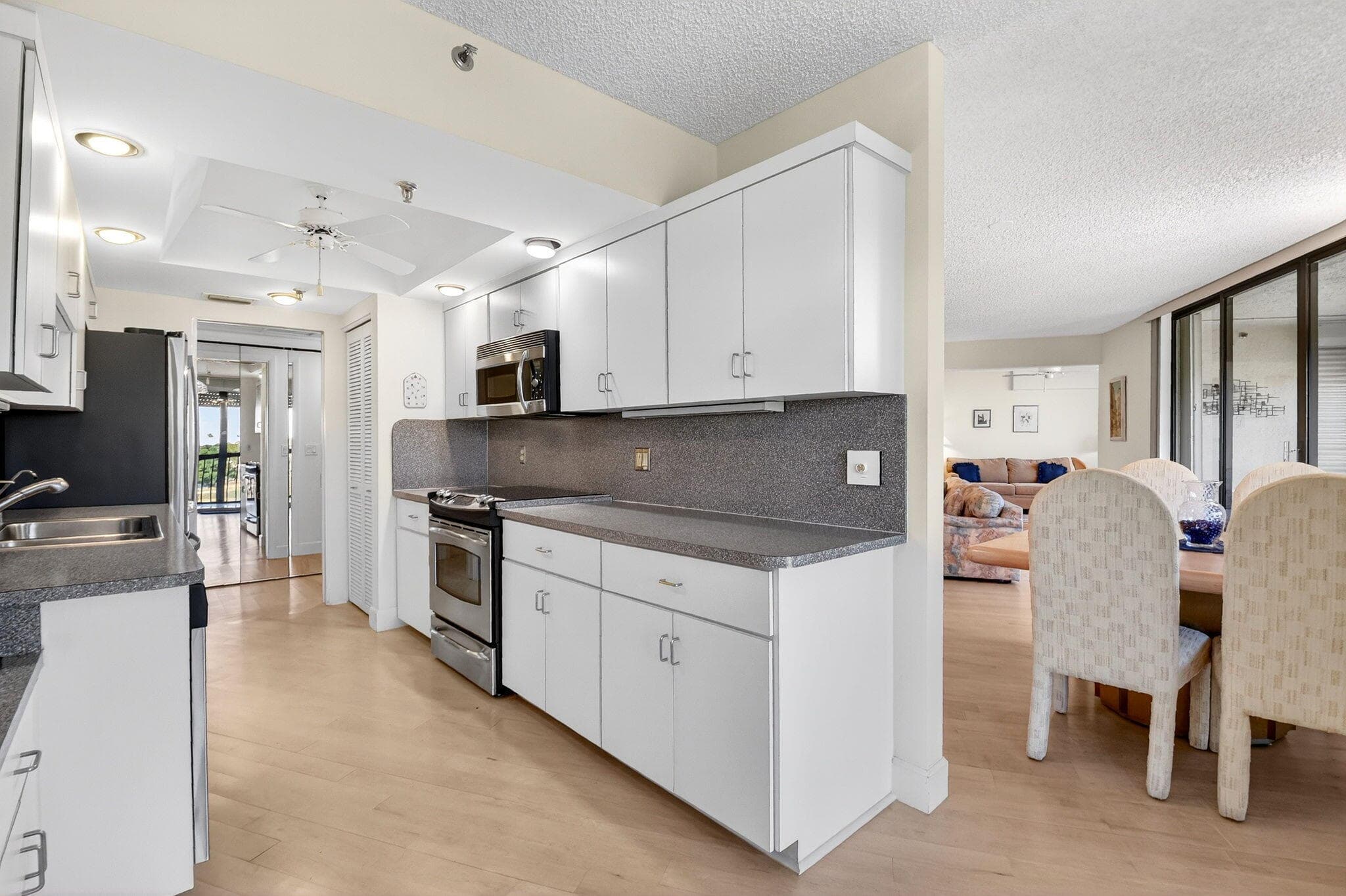 5279 Fountains Drive S 604, Lake Worth, FL 33467 24