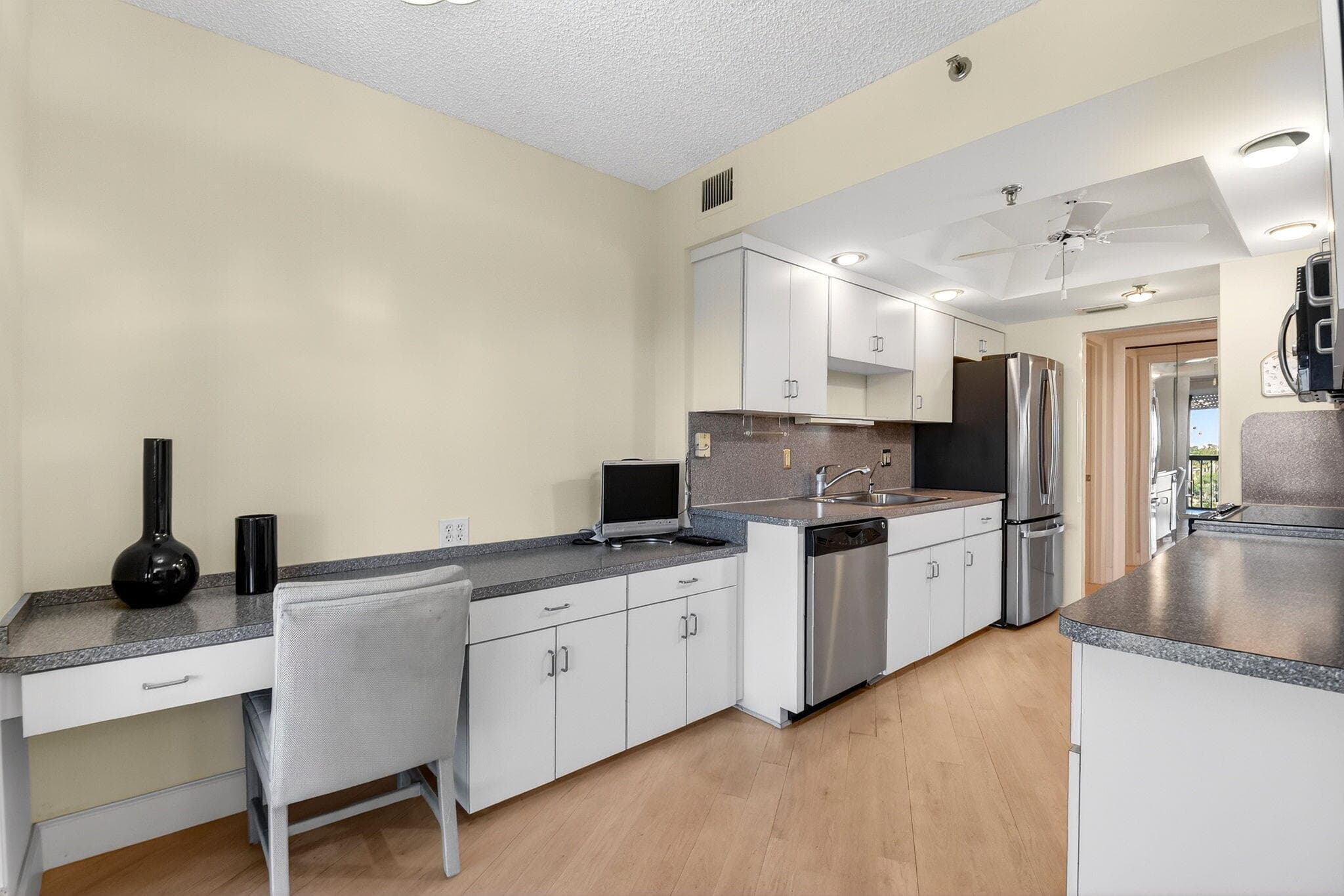 5279 Fountains Drive S 604, Lake Worth, FL 33467 25