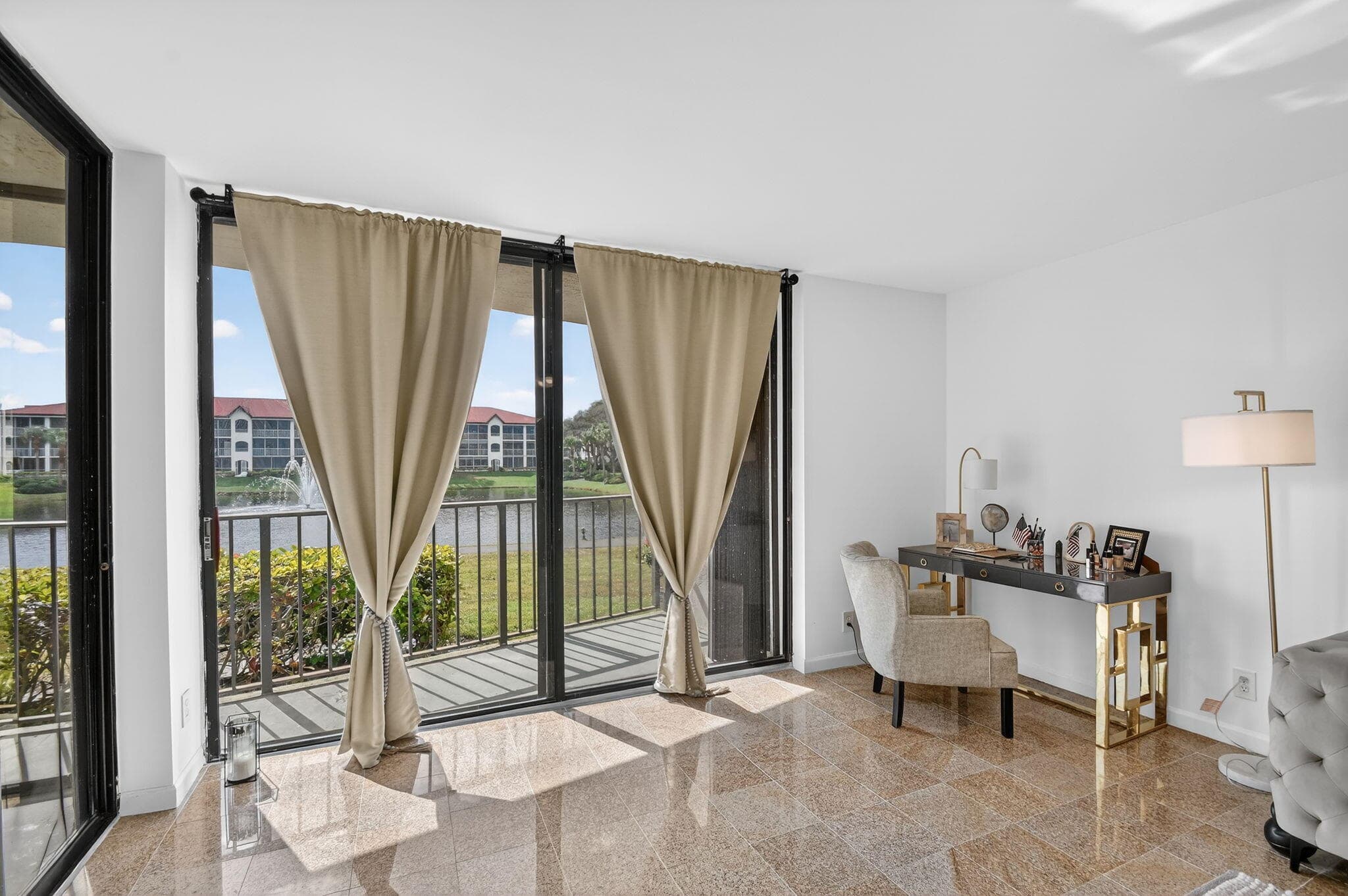 7030 Half Moon Circle 117, Hypoluxo, FL 33462 20