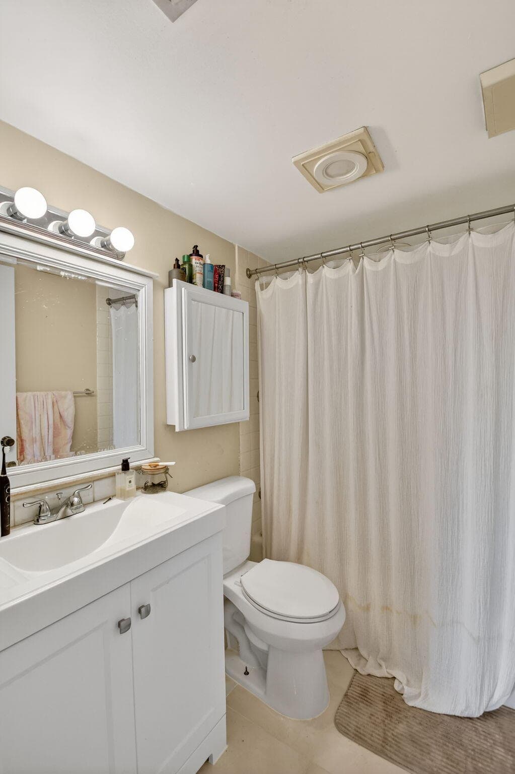7030 Half Moon Circle 117, Hypoluxo, FL 33462 26
