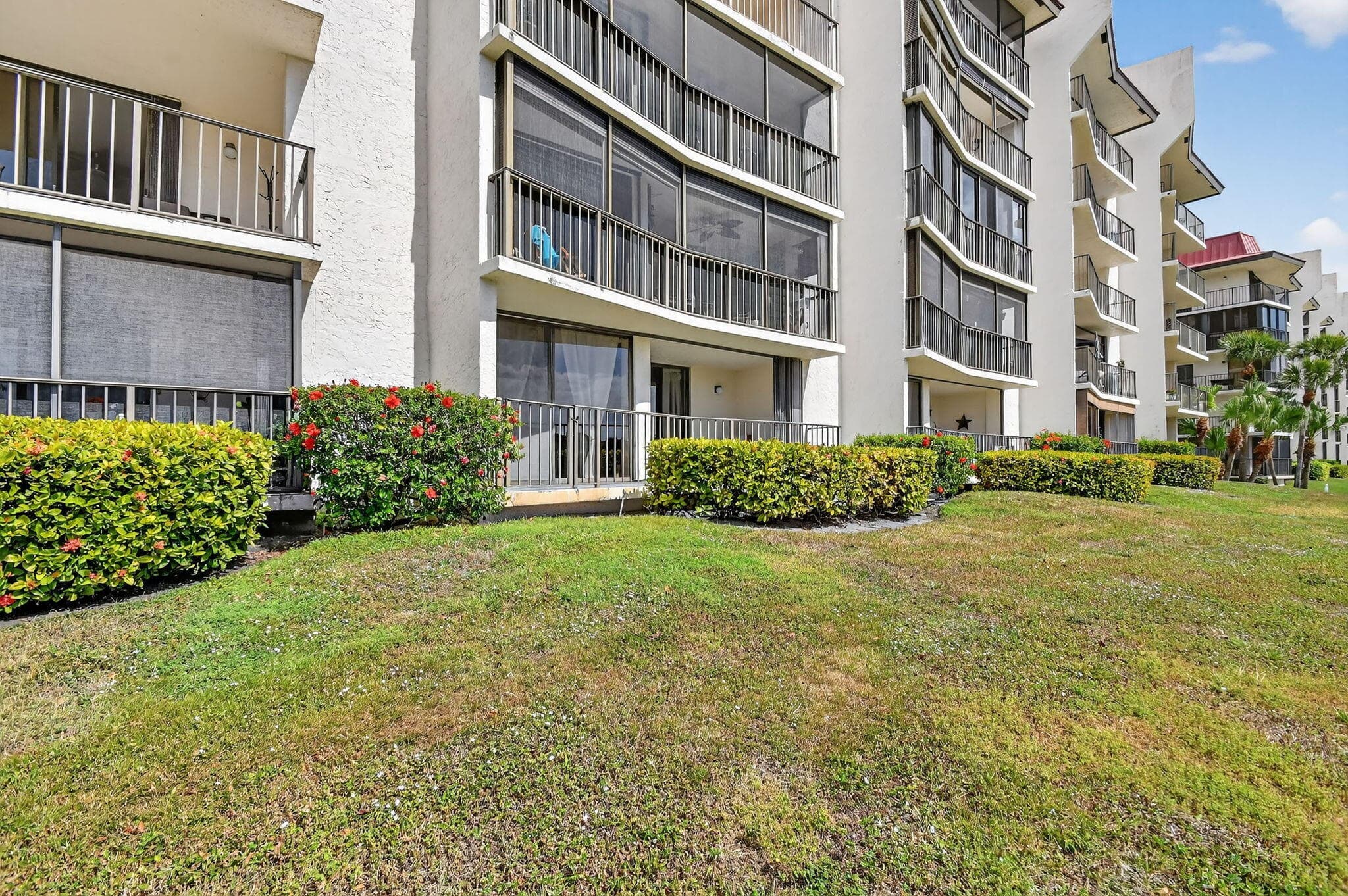 7030 Half Moon Circle 117, Hypoluxo, FL 33462 33