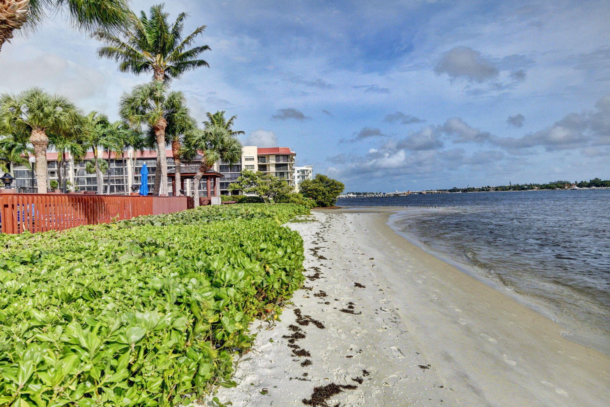7030 Half Moon Circle 117, Hypoluxo, FL 33462 63