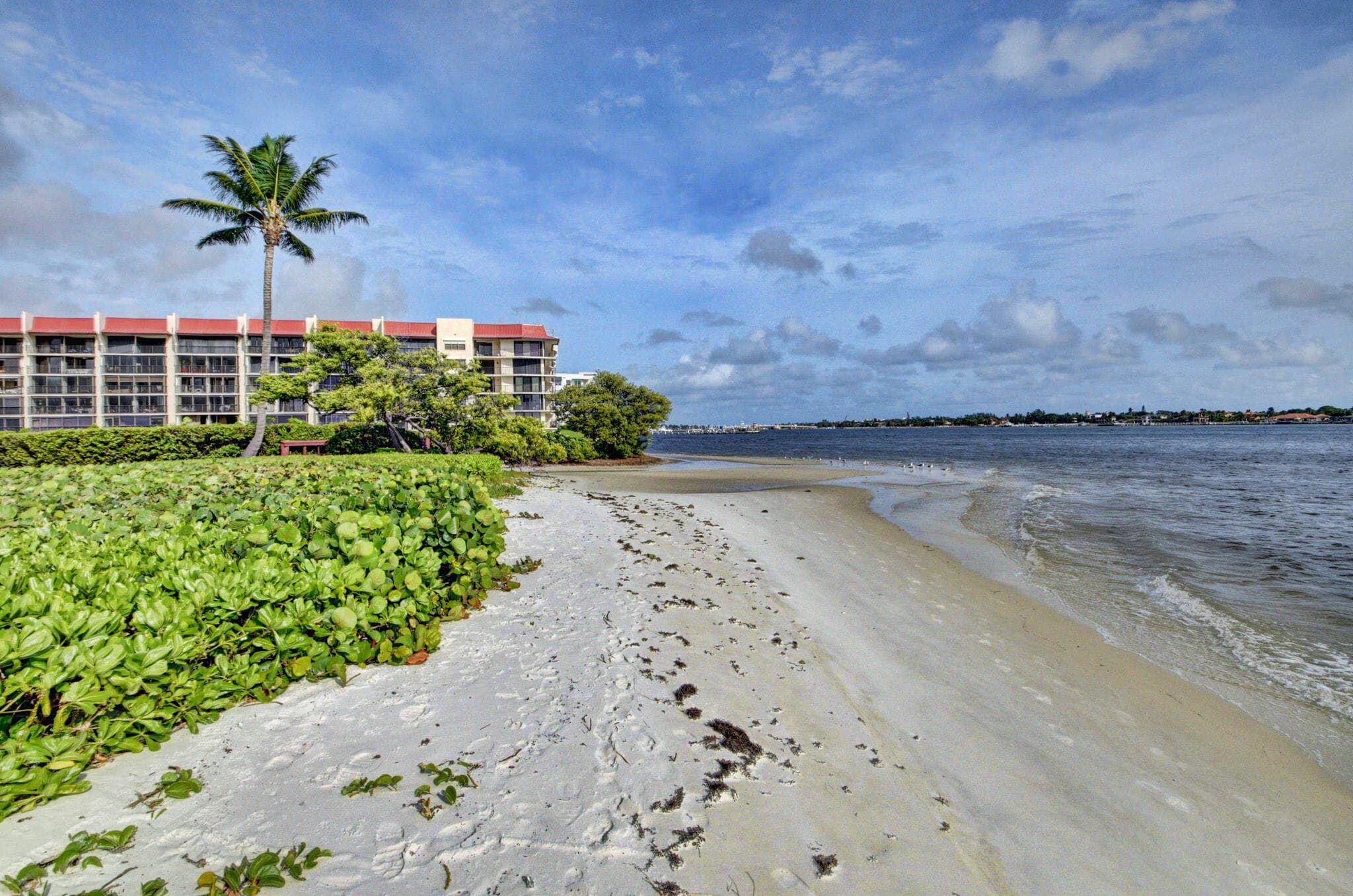 7030 Half Moon Circle 117, Hypoluxo, FL 33462 64