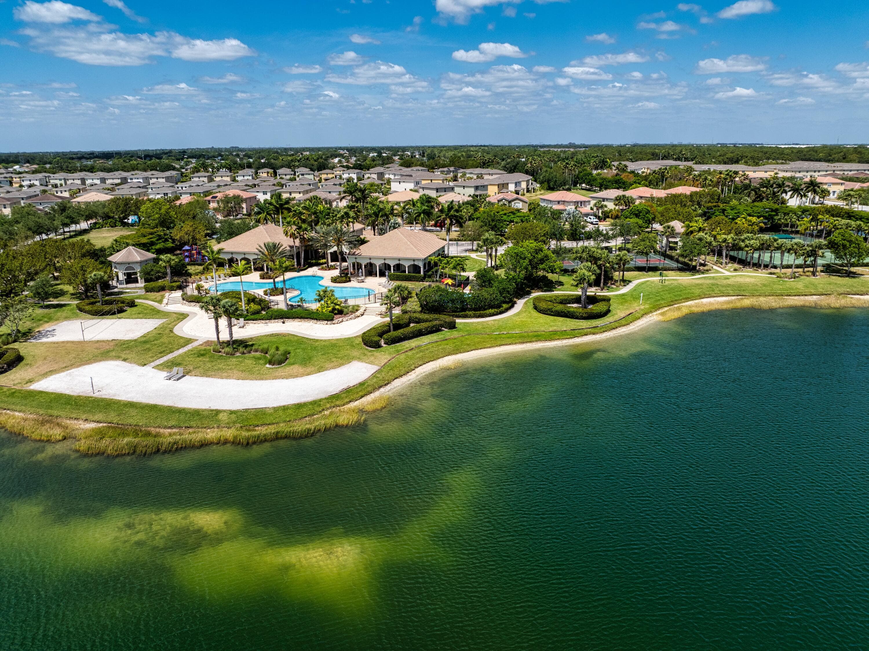 2323 NW Padova Street, Port St. Lucie, FL 34986 44