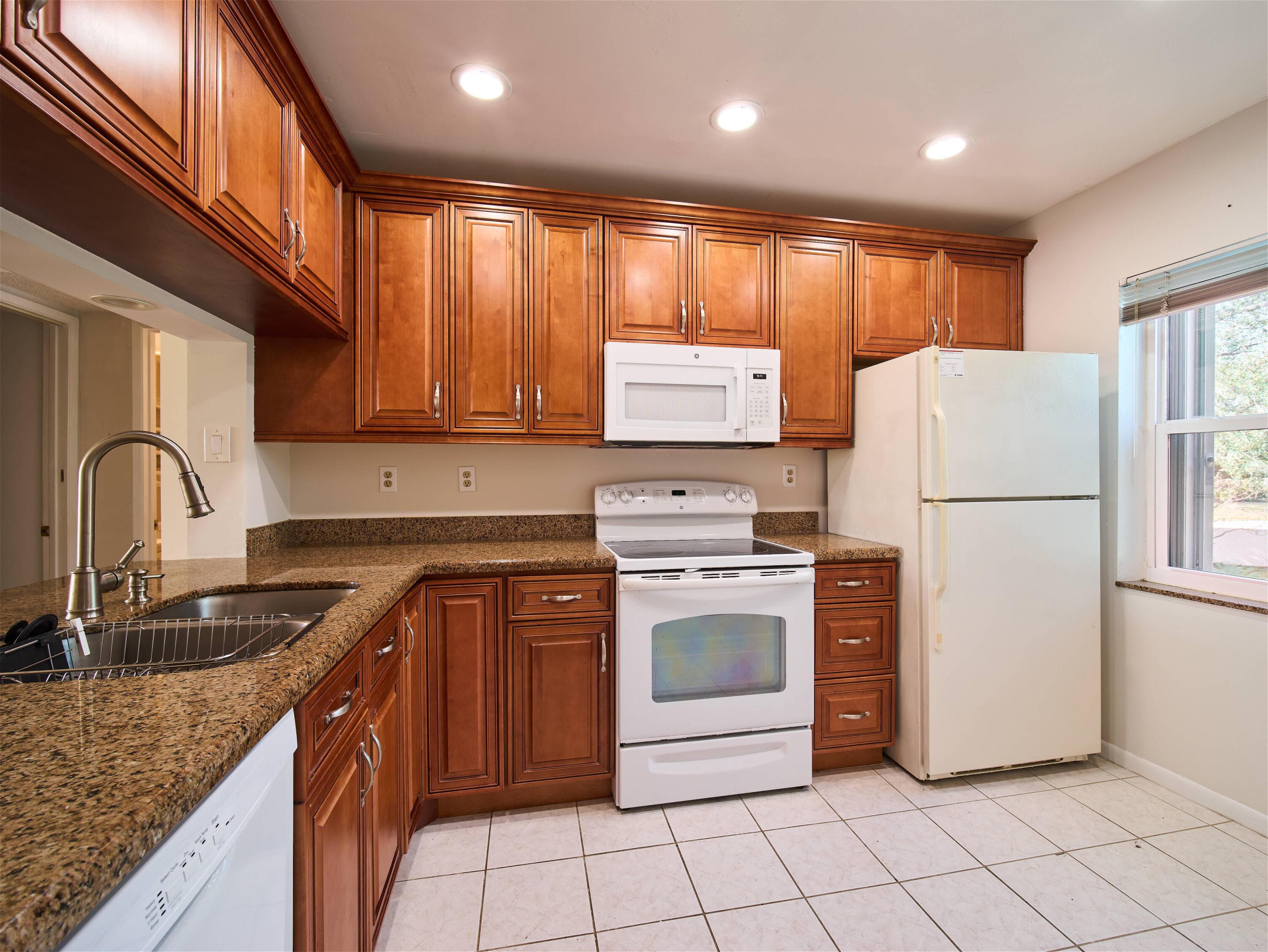 12790 Briarlake Drive 204, Palm Beach Gardens, FL 33418 11