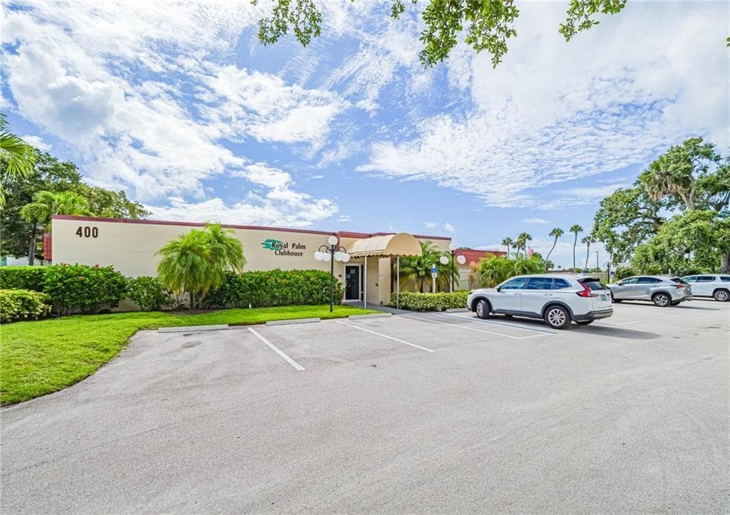 106 Spring Lake Court 201, Vero Beach, FL 32962 29