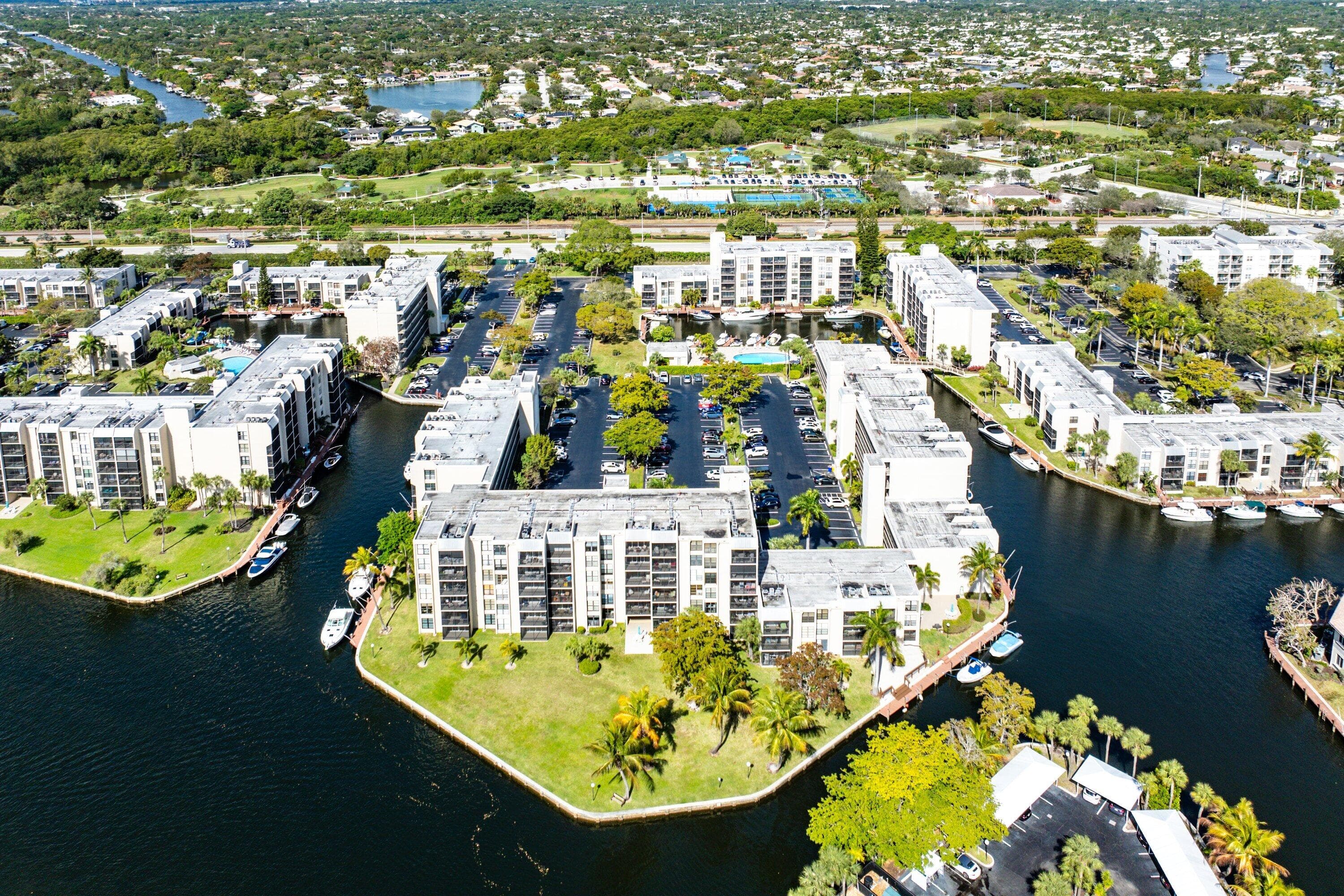 7 Royal Palm Way 507, Boca Raton, FL 33432 45