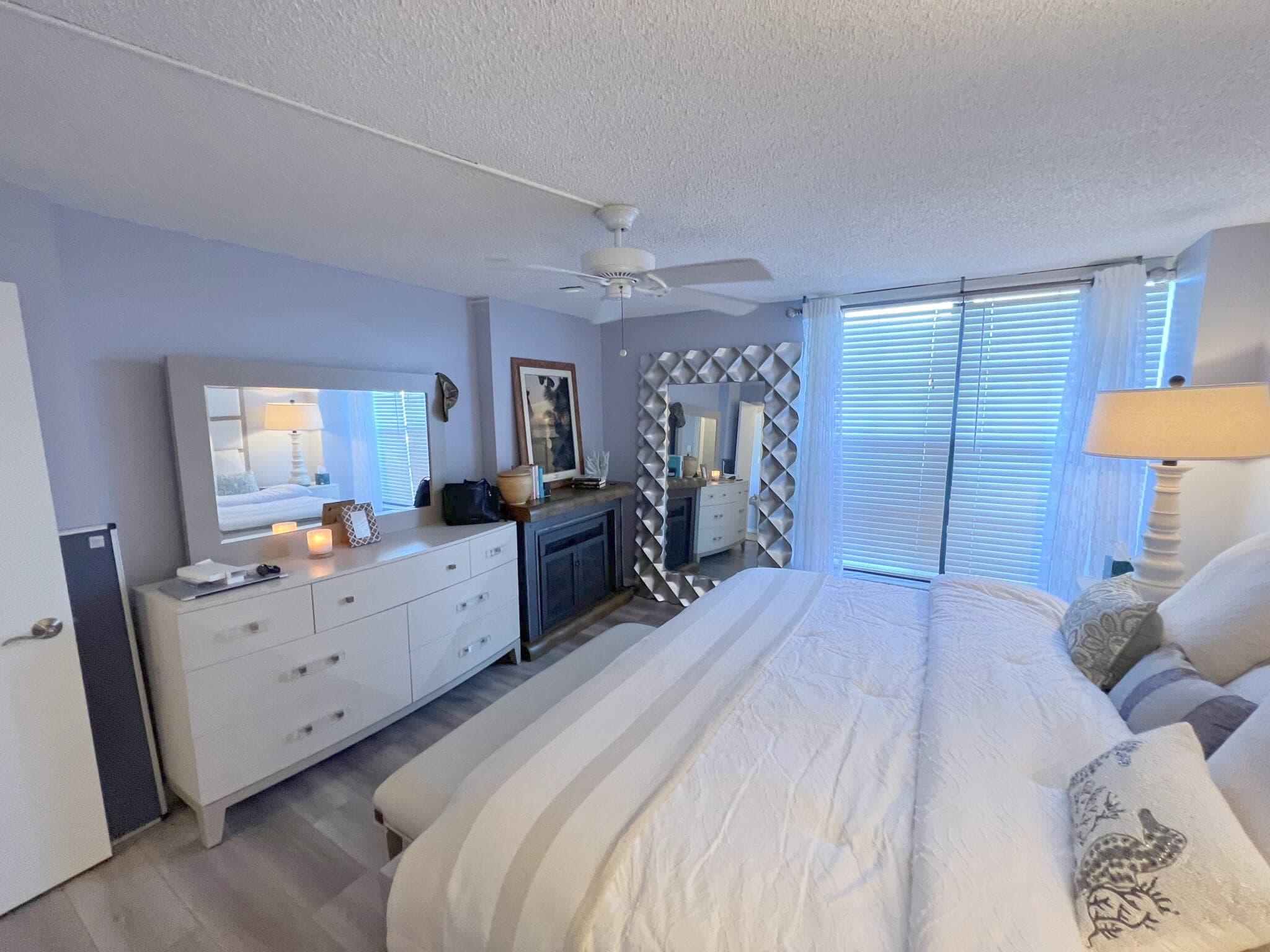 1 Royal Palm Way 3050, Boca Raton, FL 33432 9