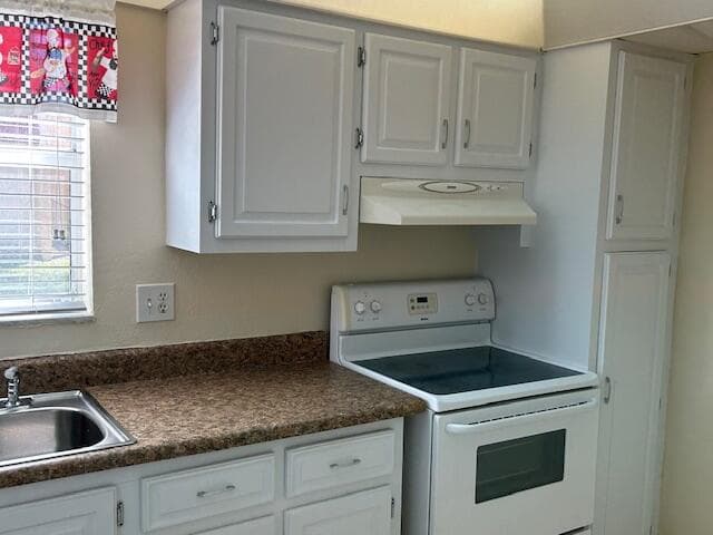 145 Lake Evelyn Drive, West Palm Beach, FL 33411 2