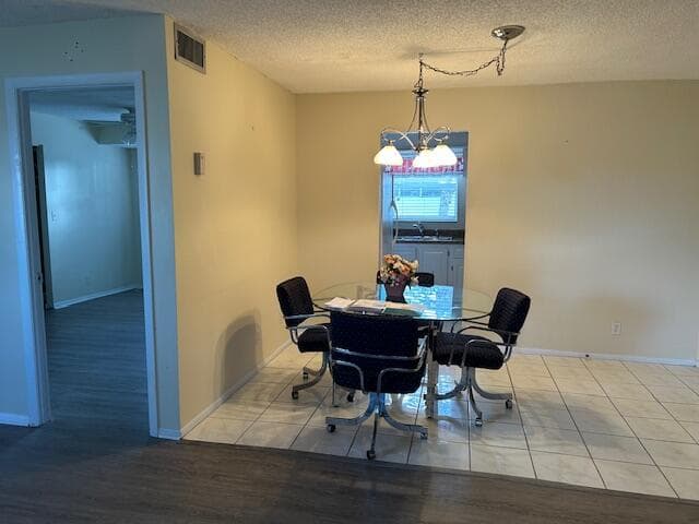 145 Lake Evelyn Drive, West Palm Beach, FL 33411 8