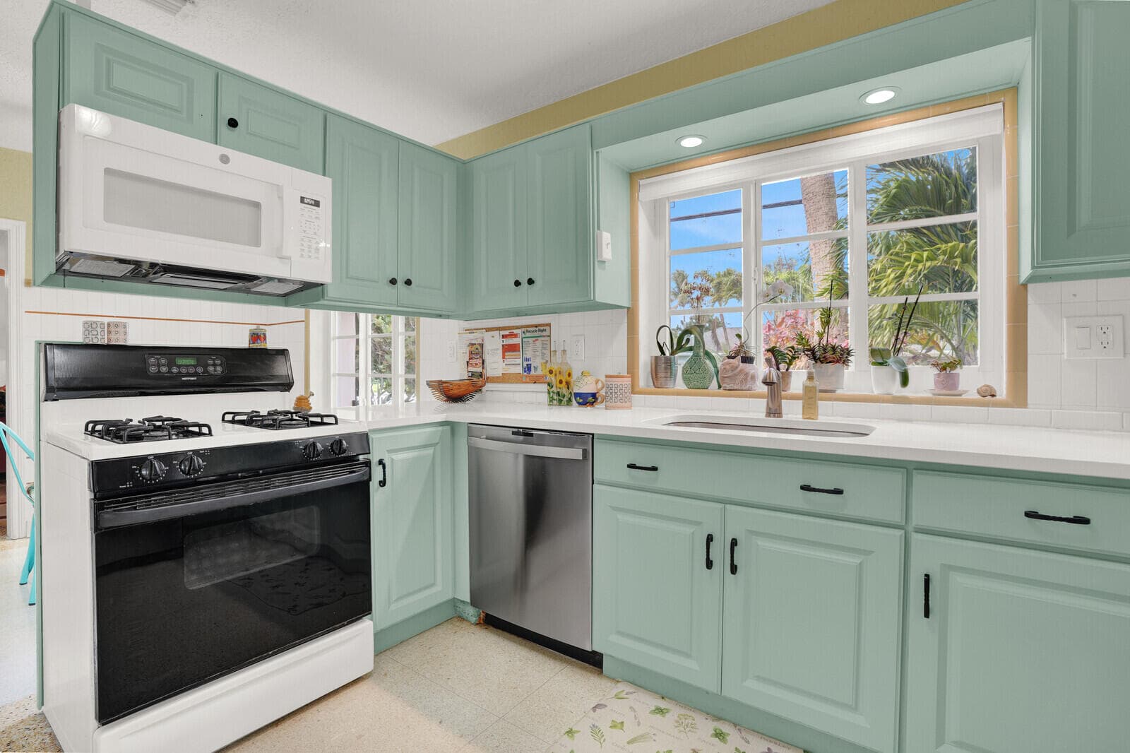 417 N 12th Avenue N, Lake Worth, FL 33460 12