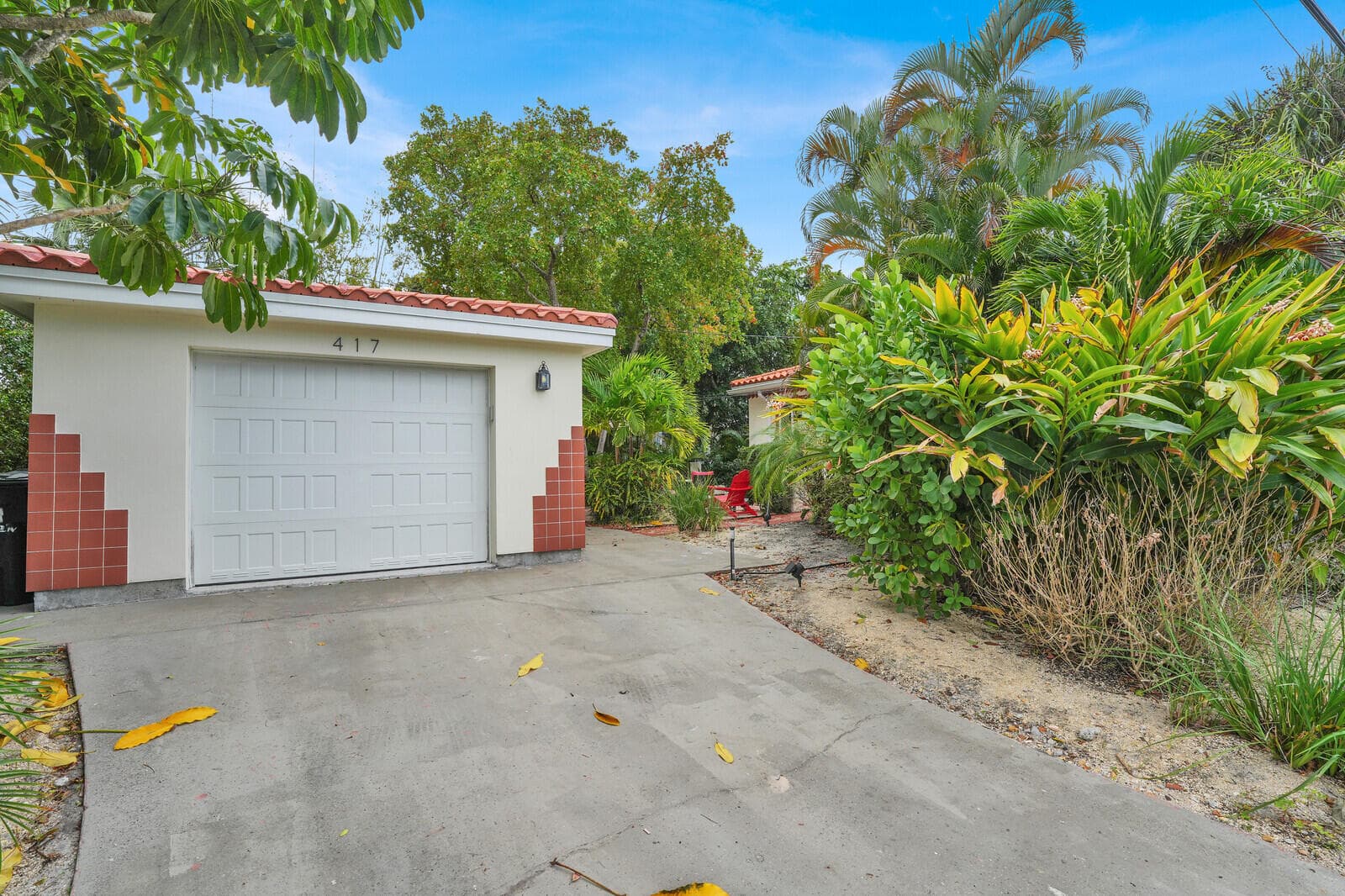 417 N 12th Avenue N, Lake Worth, FL 33460 33