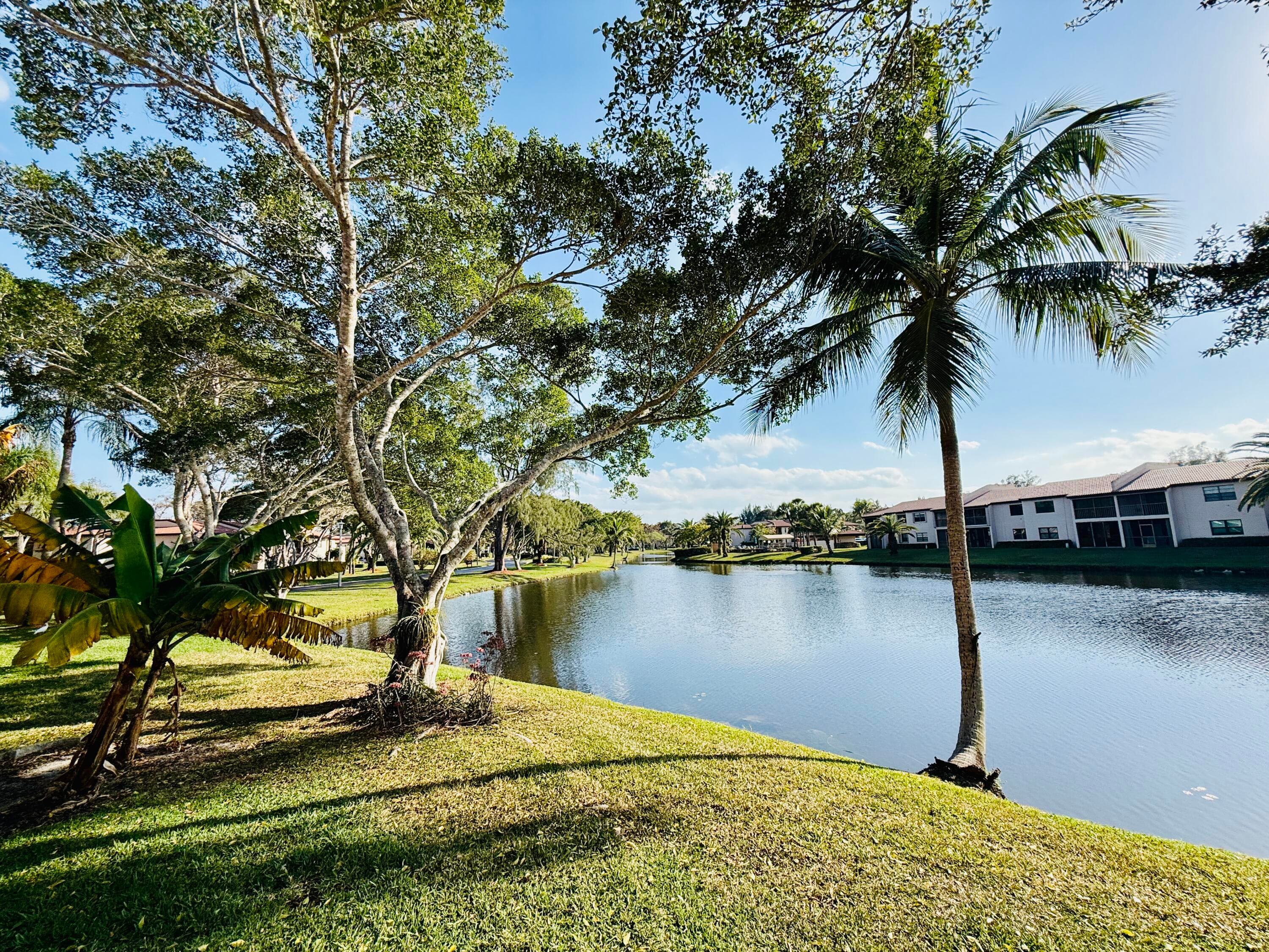 9261 Vista Del Lago E, Boca Raton, FL 33428 2